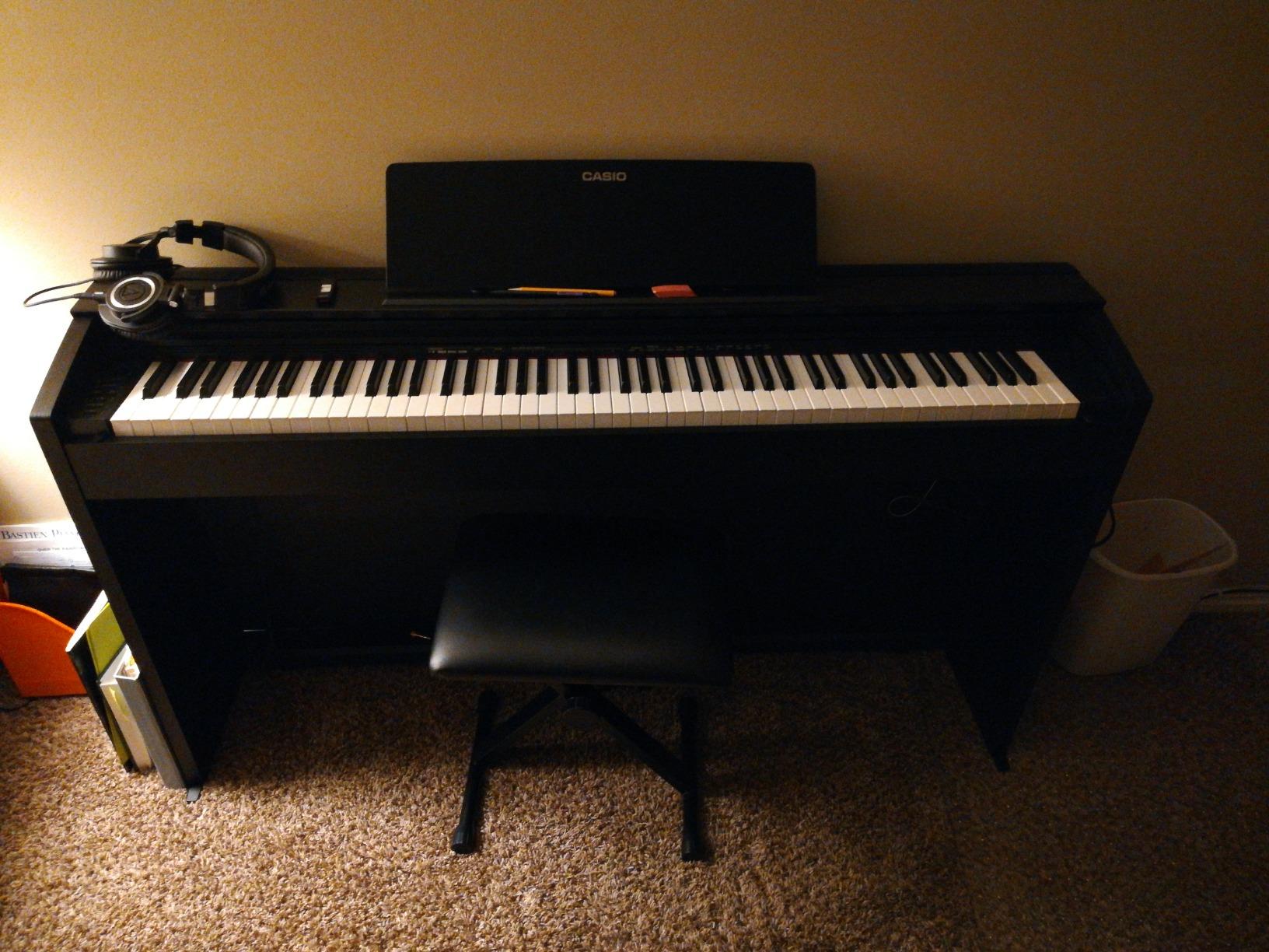 Casio Privia PX-870 88-Key Weighted Console Digital Piano with Tri-Sensor II Scaled Hammer Action Keys, Elegant Design, Powerful 40W 4-Speaker Sound, Concert Play, USB-MIDI customer photo 1