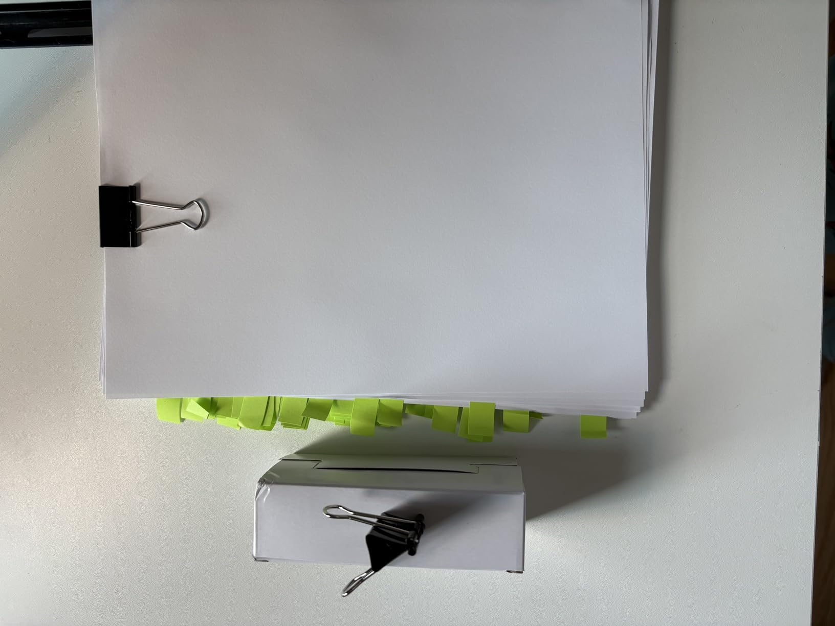 Amazon Basics Sturdy Binder Clips, Office Supplies, Medium 1.25 in, Document Organizing, Black, 96 Count (8 Pack of 12) customer photo 1