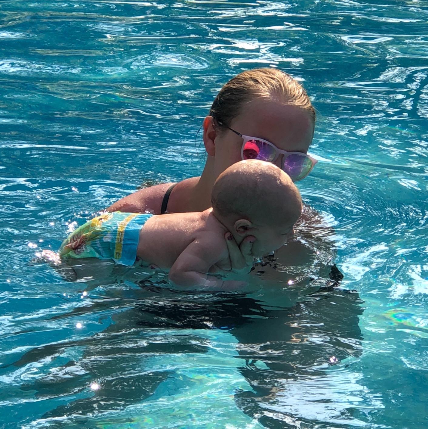 Huggies Little Swimmers Disposable Swim Diapers, Size 3 (16-26 lbs), 40 Ct (2 Packs of 20), Packaging May Vary customer photo 2