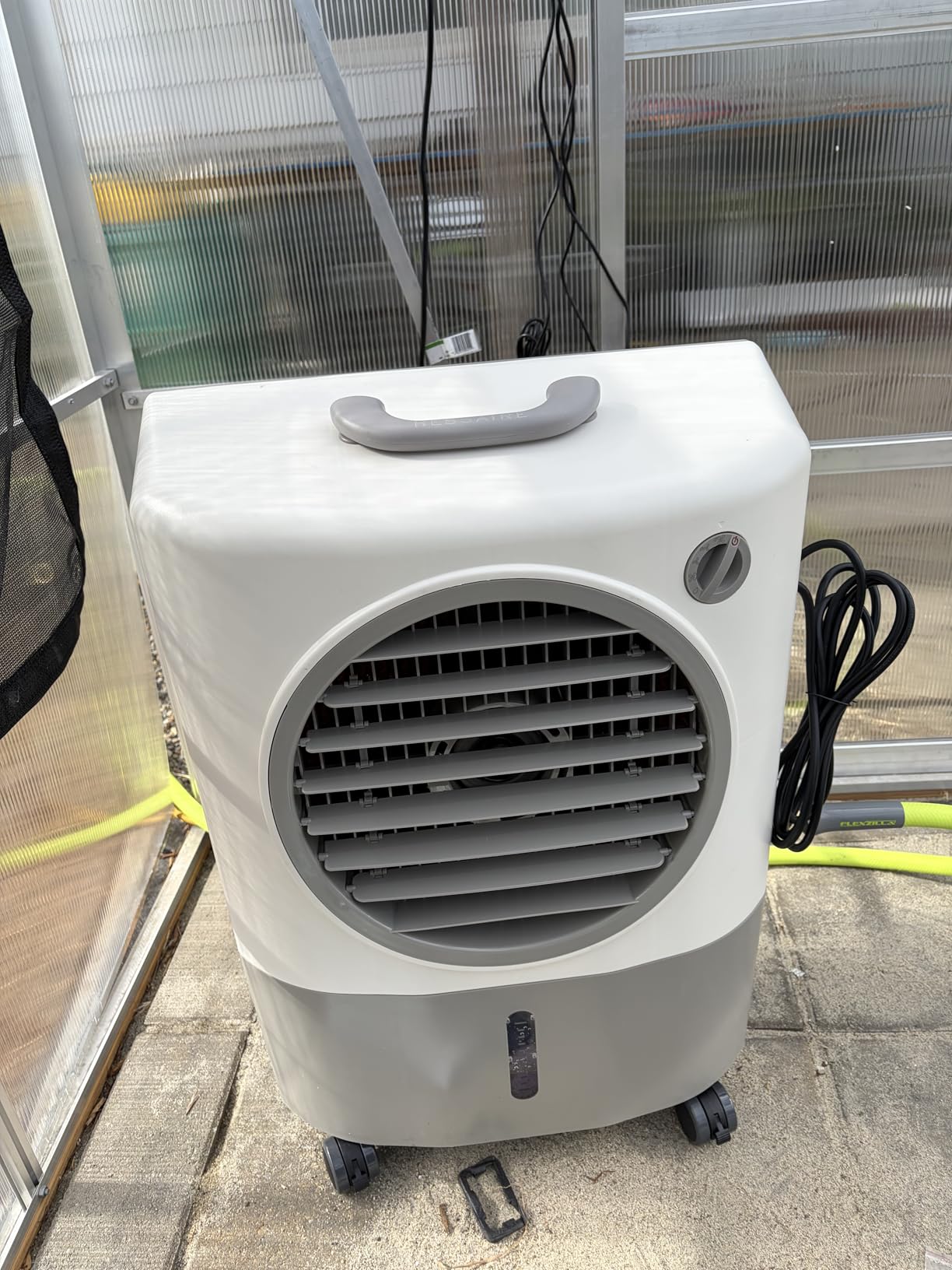 Hessaire MC18M 1300 CFM Portable Evaporative Air Cooler with 2-Speed Fan, 500 sq. ft. Coverage customer photo 2