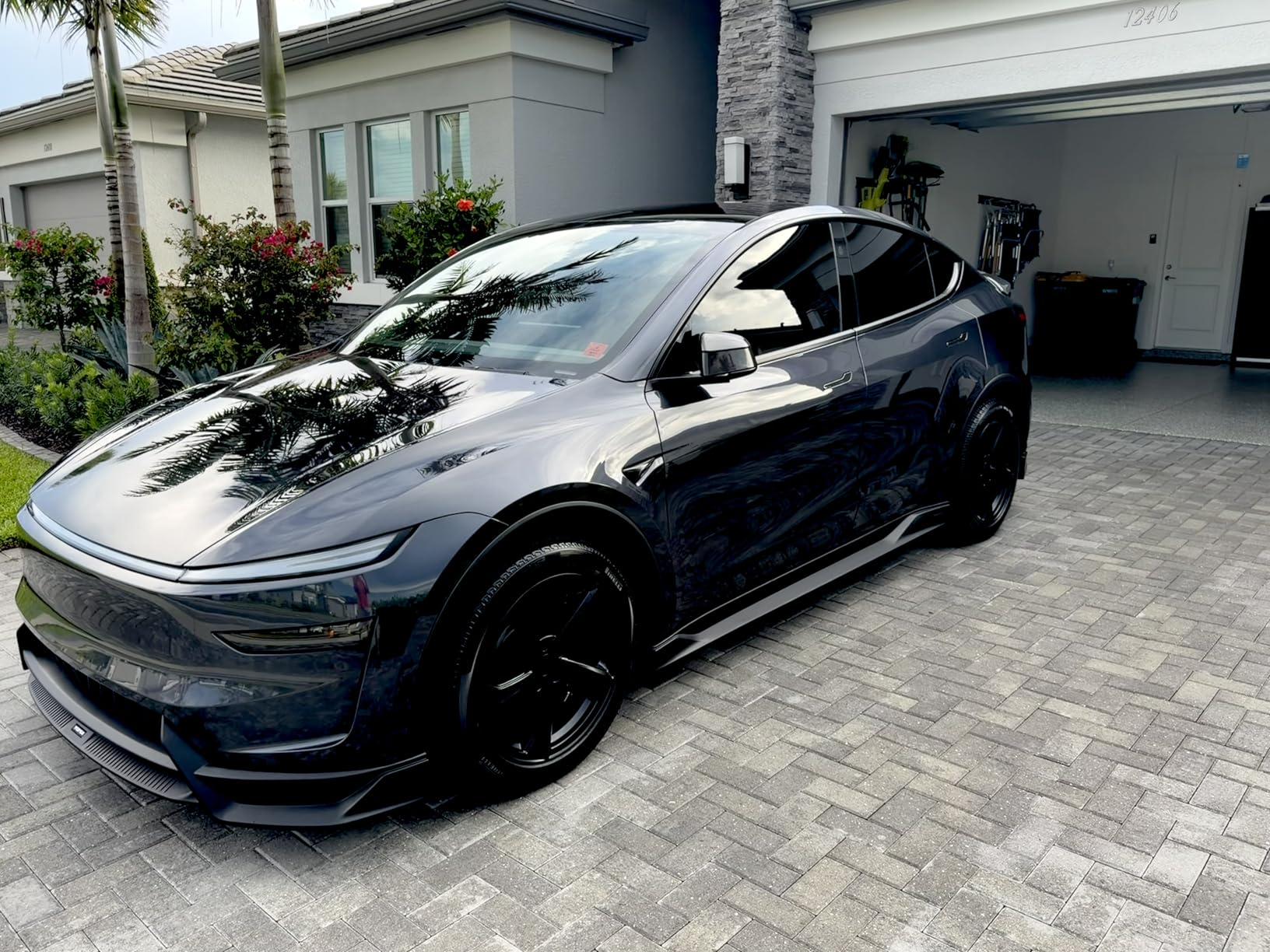 Chemical Guys Spray Wax Blazin' Banana - Carnauba Car Wax Spray for High Gloss Shine and Protection, Safe for Cars, Trucks, SUVs, RVs, and More - 16 oz customer photo 1