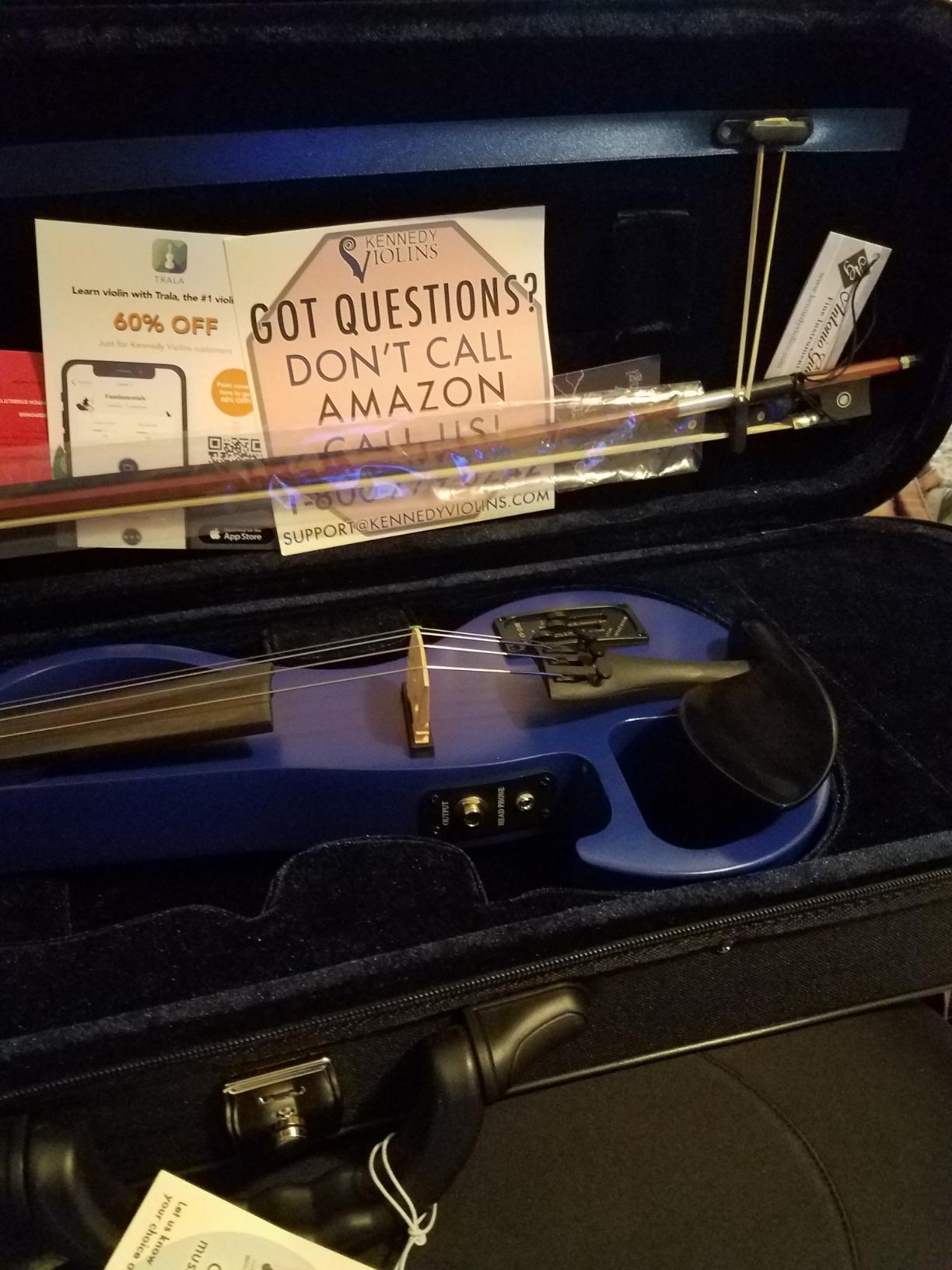 Kennedy Violins Bunnel Edge Electric Violin Outfit 4/4 Full Size (Light Zebrano) customer photo 2