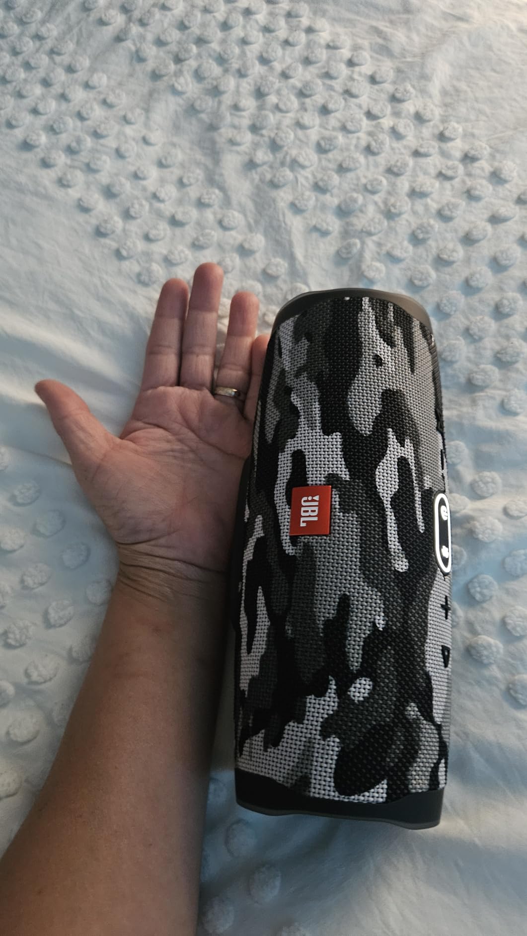 JBL Charge 4 - Waterproof Portable Bluetooth Speaker - Gray customer photo 1