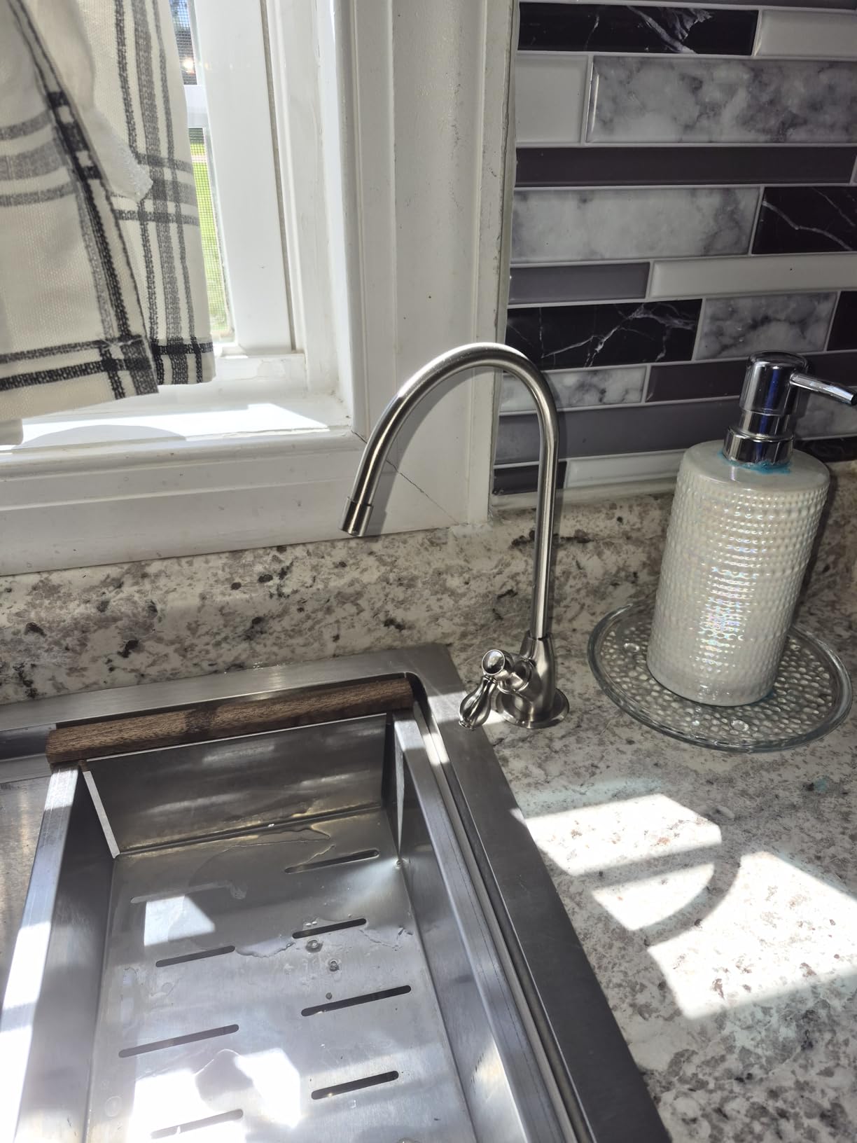 AO Smith Under Sink Water Filter System - Reduces PFAS, Lead, & Chlorine in Drinking Water - Under Counter Claryum Filtration for Kitchen - 2-Stage - AO-US-200 customer photo 1