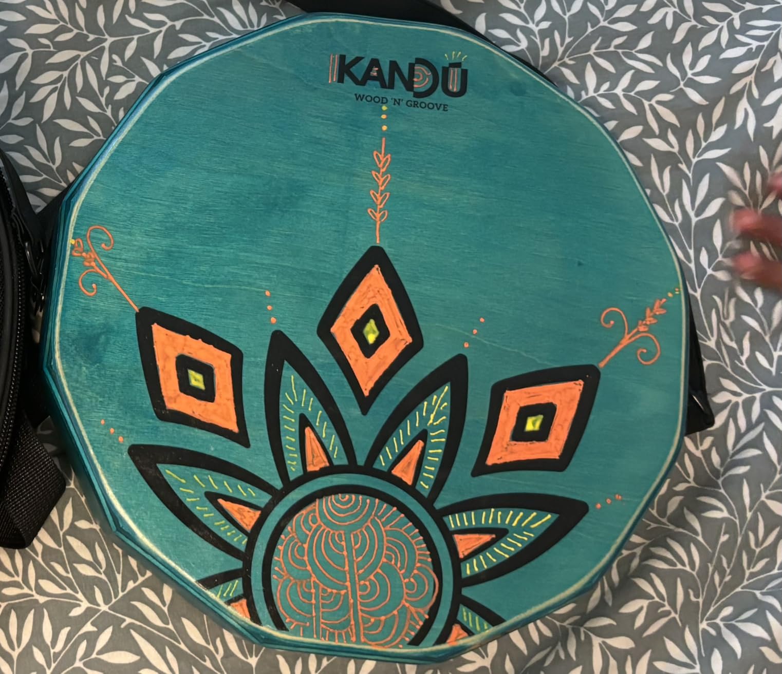 KTAK - The First Handcrafted, Hand Drum Percussion, Two-Sound Cajón Body Snare, Portable Cajon by Kandu with Carry Case (Black) customer photo 1