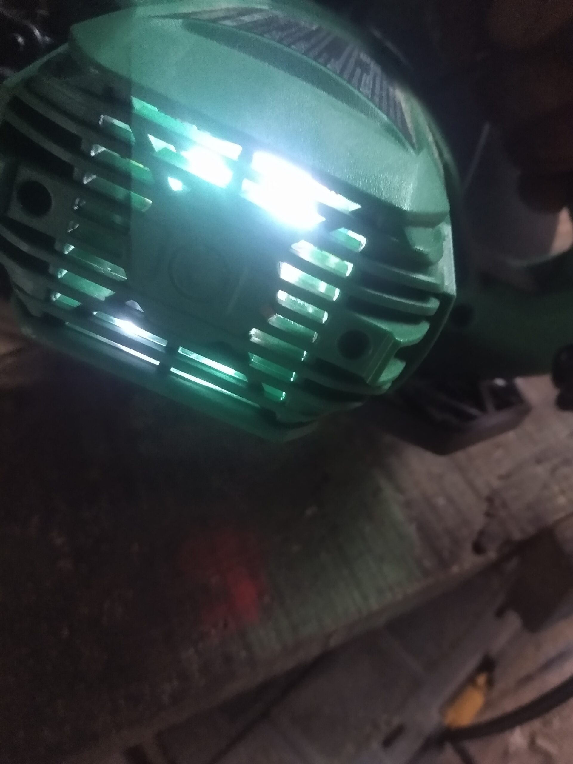 Metabo HPT 7-1/4-Inch Circular Saw Kit | 6,000 RPM, 15-Amp Motor | Integrated Dust Blower | 24T Premium Framing/Ripping Blade | C7SB3 customer photo 2