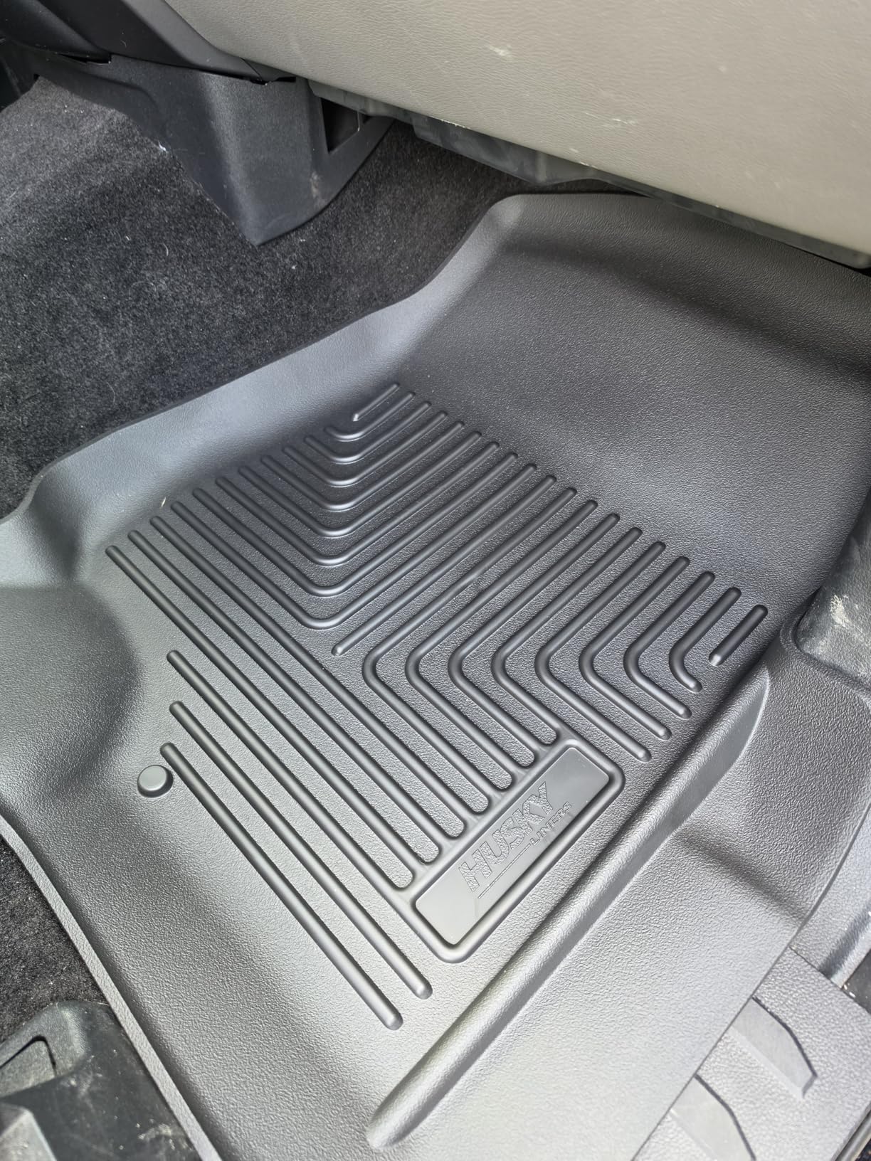 Husky Liners Weatherbeater Floor Mats | Fits 2015-2026 Ford F-150, 2022-2026 Lightning, SuperCrew (Crew Cab) w/Carpet & w/Out Fold Flat Storage | Front & 2nd Row, 3-pc Black - 94041 customer photo 2
