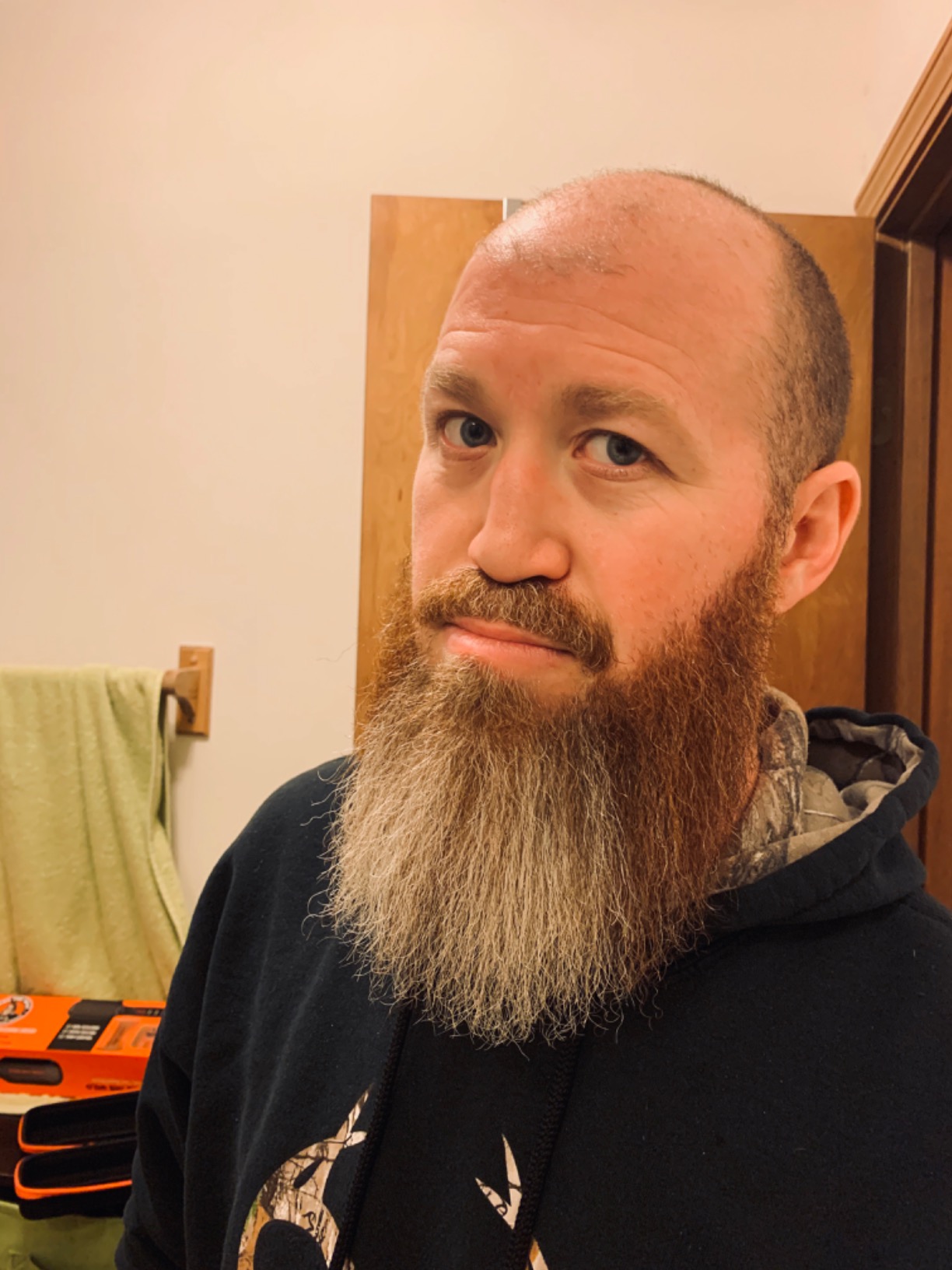 TAME THE WILD MAKE YOUR BEARD BEHAVE Beard Straightener for Men Kit - Includes Portable Heated Beard Brush, Beard Soap, Pearwood Comb, & Storage Case customer photo 2