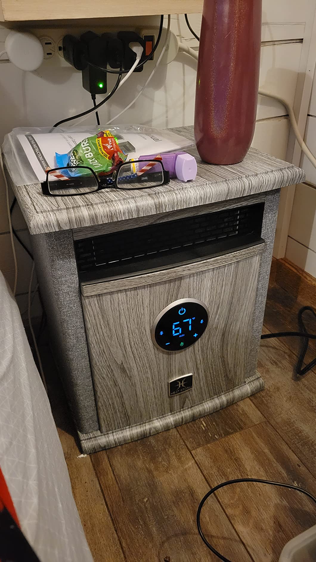 Heat Storm Portable Electric Space Heater, 1500-Watt Cabinet Infrared Quartz Element Heater With Digital Thermostat, Remote Control, washable Filter Modern Design (Beige), 17x14x12 in customer photo 1