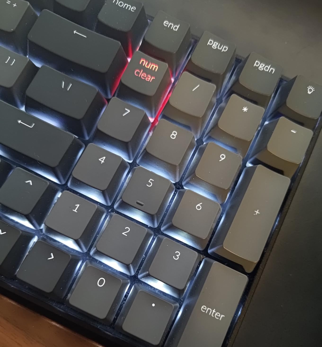 Keychron K4 96% Layout Wireless Bluetooth 5.1/Wired USB Mechanical Gaming Keyboard with Keychron Super Brown Switch White LED Backlight N-Key Rollover for Mac Windows PC - Version 2 customer photo 1