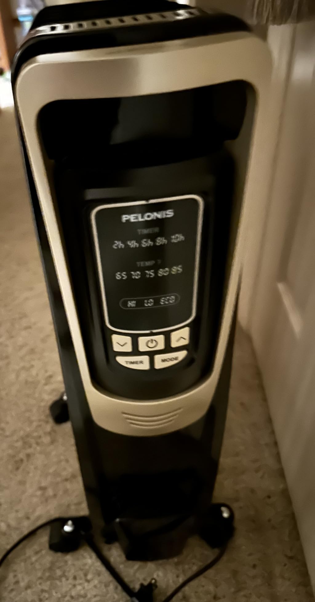 PELONIS Champagne Oil Filled Radiator Heater with Remote and Thermostat, 5 Temperature Settings for indoor use Large Room, Energy Efficient Electric Space heater with Safety Features customer photo 2