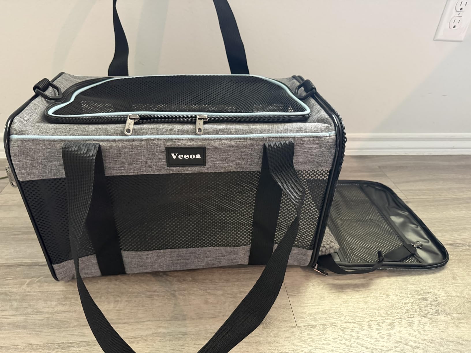 Vceoa 17.5x11x11 Inches Cat, Dog Carrier for Pets Up to 16 Lbs, Soft-Sided Cat Bag Animal Carriers Travel Puppy Carry customer photo 2