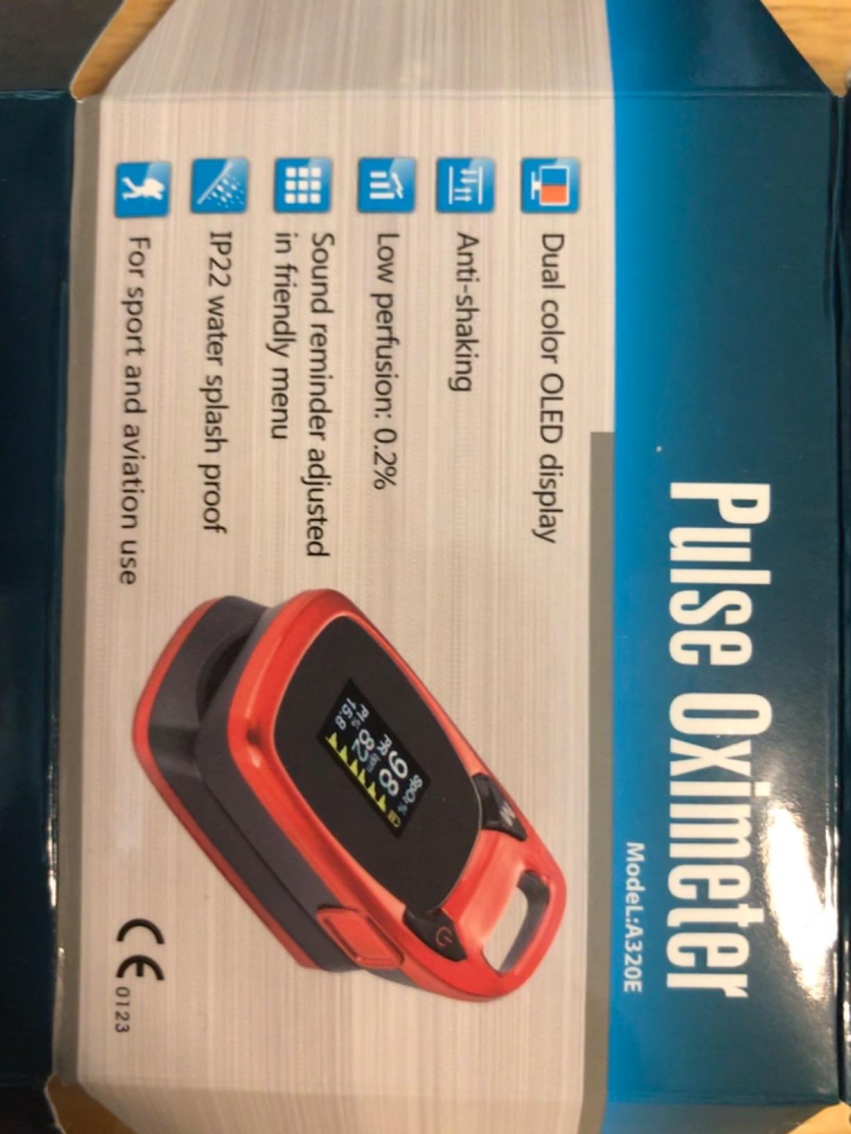 Fingertip Pulse Oximeter with Plethysmograph and Perfusion Index, include carrying case, Large OLED Digital Display Blood Oxygen Saturation Monitor Heart Rate Monitor customer photo 2