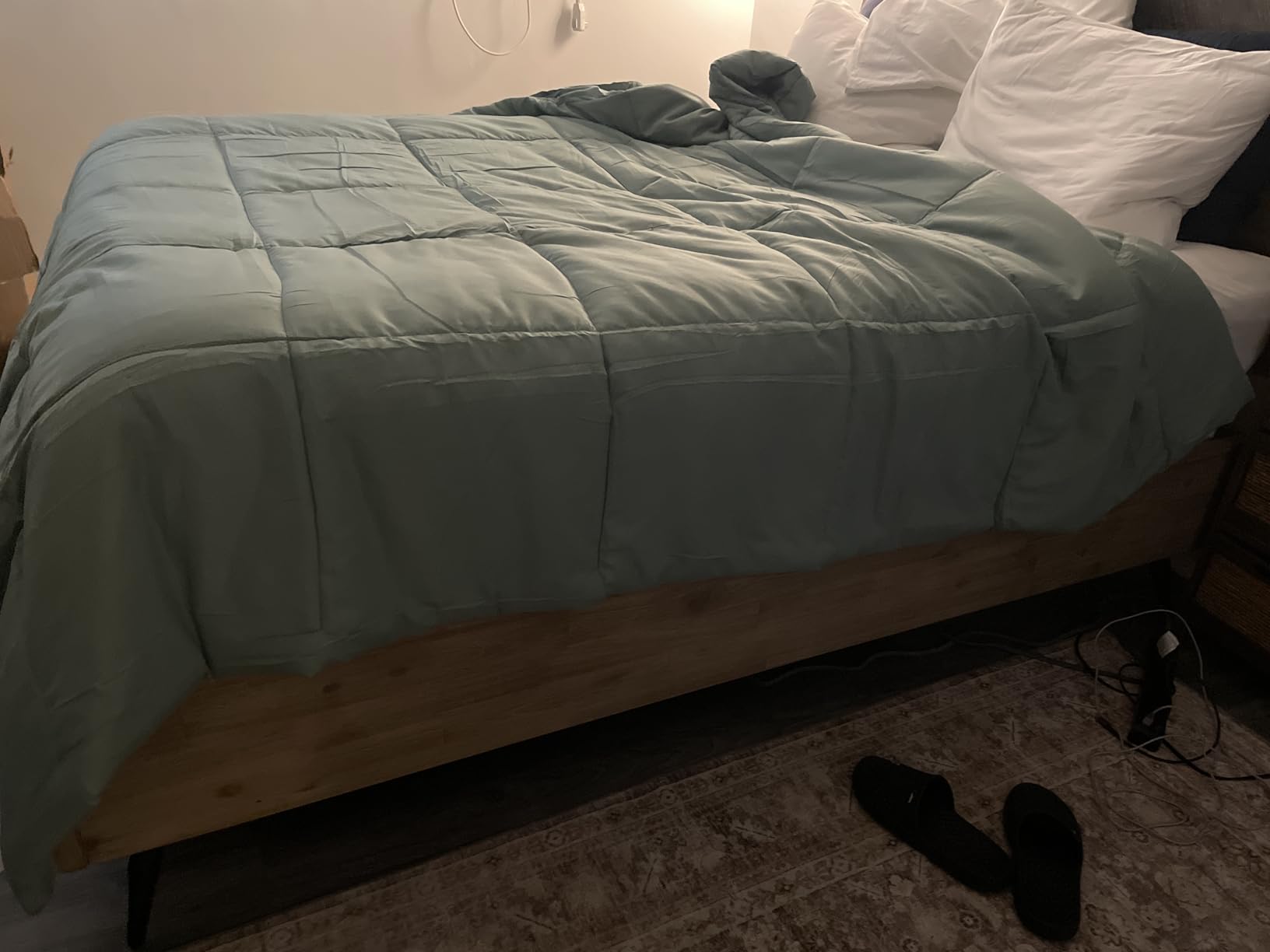 DOWNCOOL Comforters Queen Size, White Duvet Insert, Lightweight Quilt, All Season Duvet, Down Alternative Hotel Comforter with Corner Tabs, Queen 88x92 Inches customer photo 1