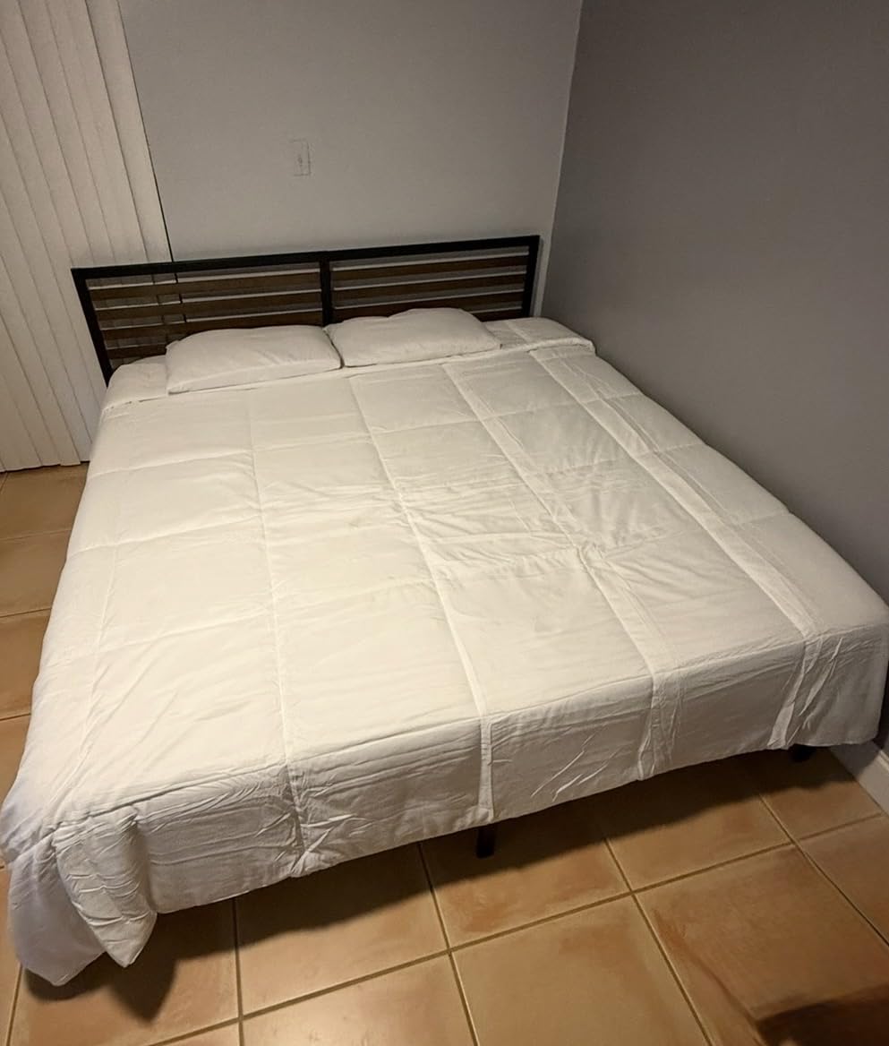 DOWNCOOL Comforters Queen Size, White Duvet Insert, Lightweight Quilt, All Season Duvet, Down Alternative Hotel Comforter with Corner Tabs, Queen 88x92 Inches customer photo 2