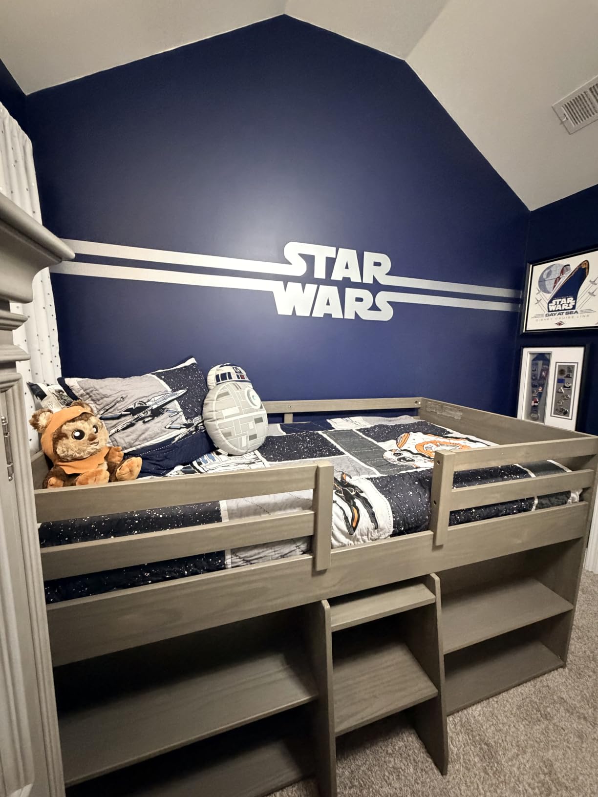 Max & Lily Loft Bed Twin Size, Solid Wood Low Loft Bed with Storage Drawer and Ladder, Modern Farmhouse Loft Bed for Kids, Barnwood Brown customer photo 1