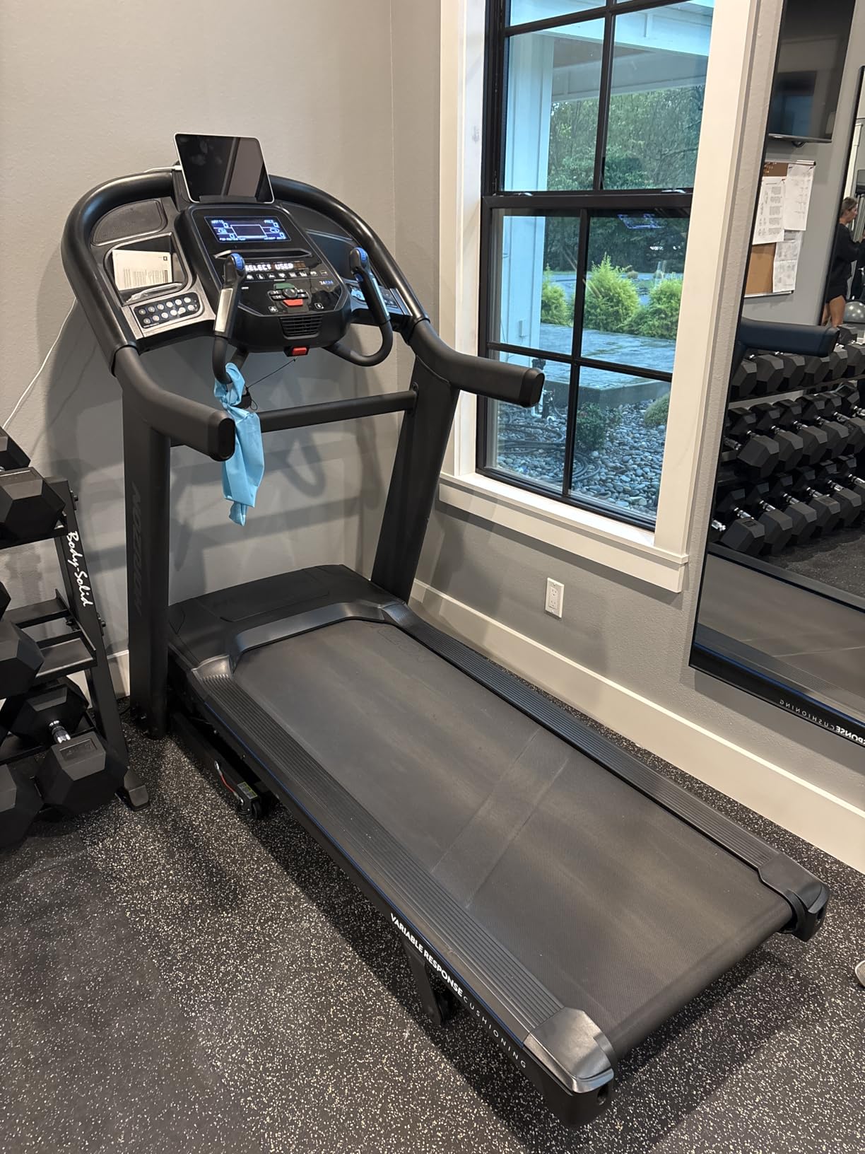 Horizon Fitness 7.4 AT Advanced Training Studio Treadmill customer photo 2