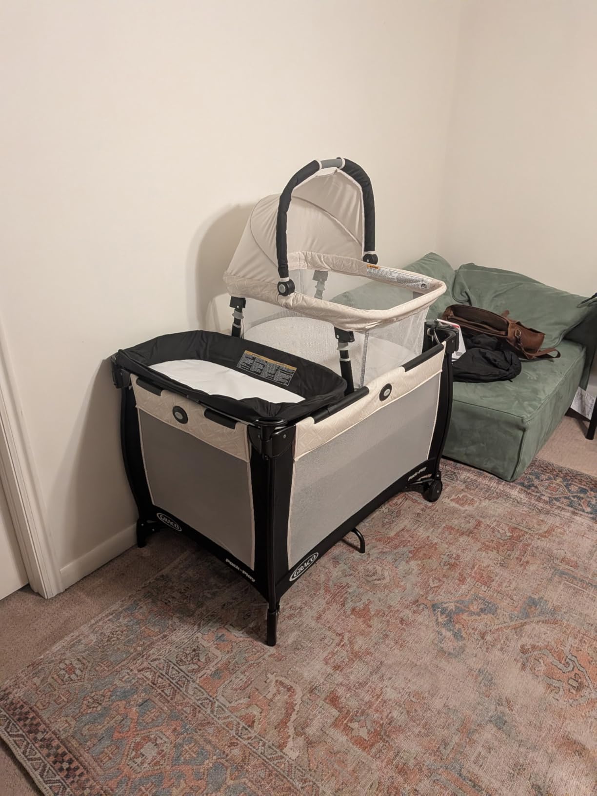 Graco Pack 'n Play Day2Dream Travel Bassinet Playard with Portable Bassinet, Diaper Changer and More customer photo 2