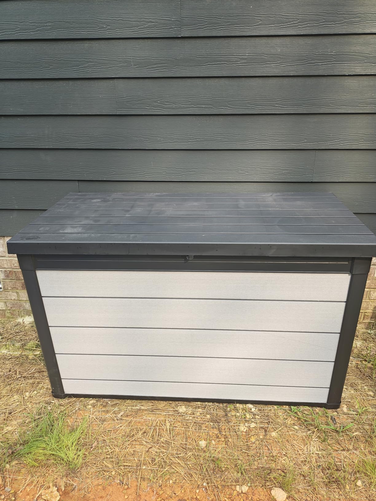 Keter Denali 200 Gallon Resin Large Deck Box with Double Wall 20mm Panels - Paintable and Drillable - Organization and Storage for Patio Furniture and Outdoor Items, Grey & Black customer photo 2
