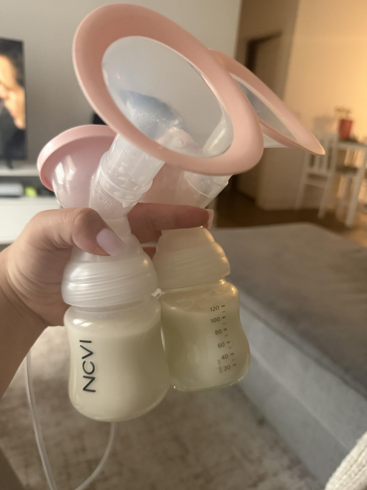 NCVI Electric Breast Pump 8782, Portable Hospital-Grade Double Pump with 4 Modes & 9 Levels, Anti-Backflow, Rechargeable Quiet Breastfeeding Pump customer photo 1