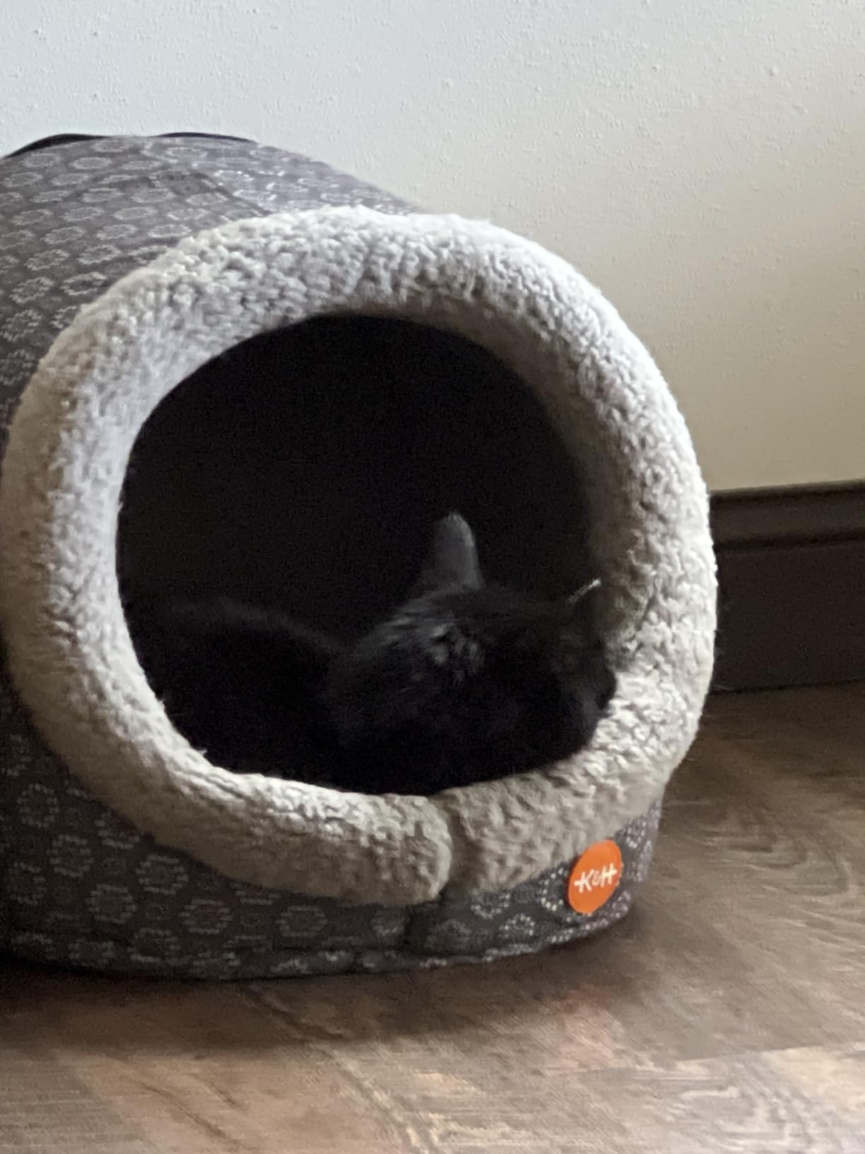K&H Pet Products Thermo-Pet Cave Heated Cat Bed for Large Cats, Indoor Heated Warming Bed for Dogs & Cats, Covered Cave Pet Tent, Collapsible, Machine Washable, Safety Listed - 17 X 15 X 13in Navy customer photo 1