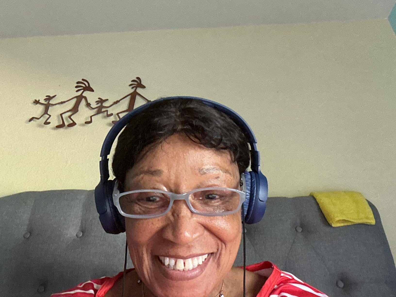 JBL Tune 510BT - Bluetooth headphones with up to 40 hours battery, microphone for call, foldable and comfortable, Android and iOs compatible (Rose) customer photo 1