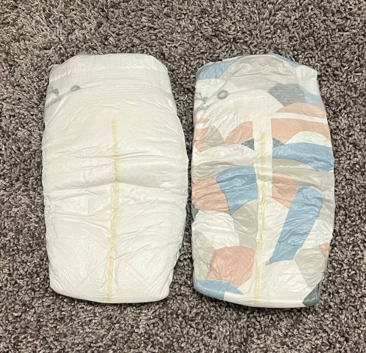 Amazon Brand - Mama Bear Plush Protection Diapers, Keeps Baby Dry, Skin Safe, Leakproof, Size Newborn, 32 Count, Hypoallergenic Premium Disposable Baby Diapers customer photo 1