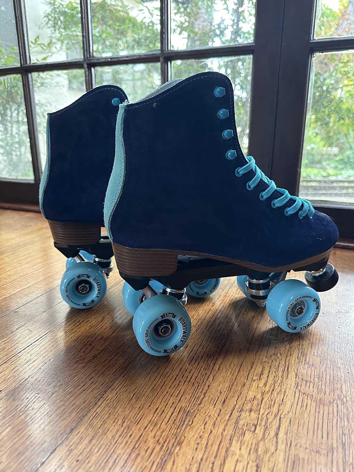 Sure-Grip Boardwalk Unisex Outdoor Roller Skates with Retro Leather Boots and 82A Wheels customer photo 1