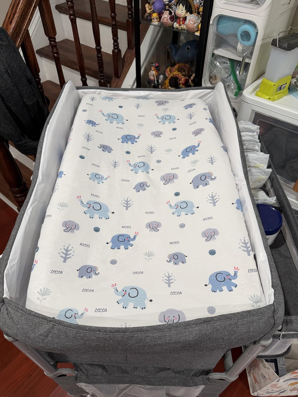 Sweeby Portable Baby Changing Table, Foldable Diaper Changing Station with Waterproof Pad customer photo 2
