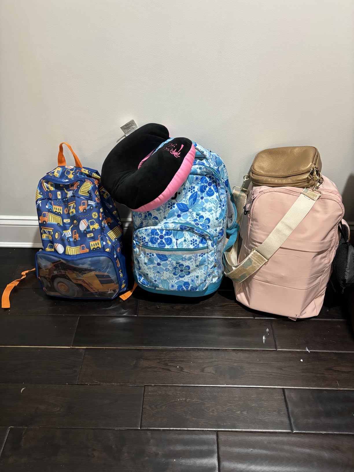 Taygeer Travel Backpack for Women, Carry On Backpack with Water Bottle Pocket & Shoe Pouch, TSA 15.6inch Laptop Flight Approved customer photo 2
