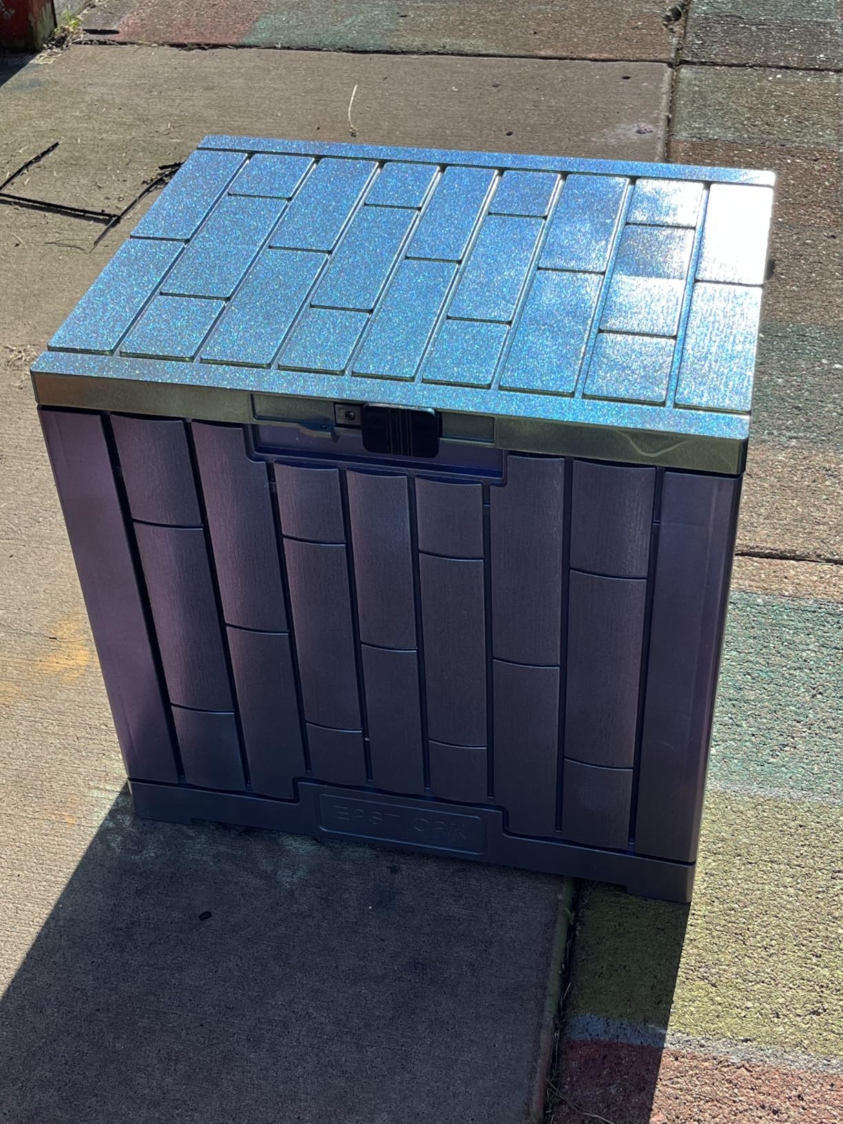 EAST OAK Outdoor Storage Box, 31 Gallon Deck Box Indoor and Outdoor Use, Waterproof Resin Storage Bin for Package Delivery, Patio Cushions, Gardening Tools, Lockable, UV Resistant, Grey customer photo 2
