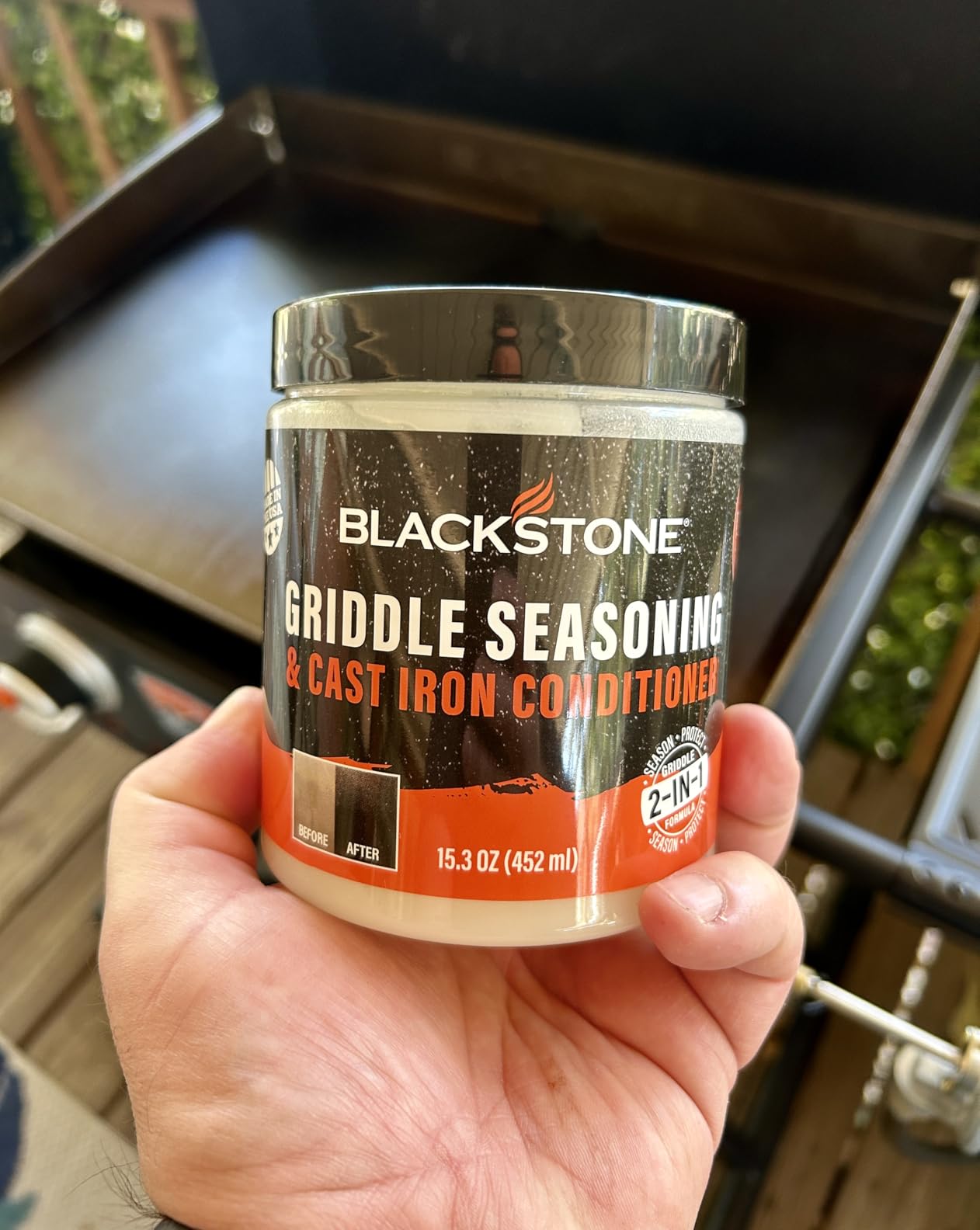 BLACKSTONE 4146 Griddle Seasoning and Cast Iron Conditioner, White customer photo 2
