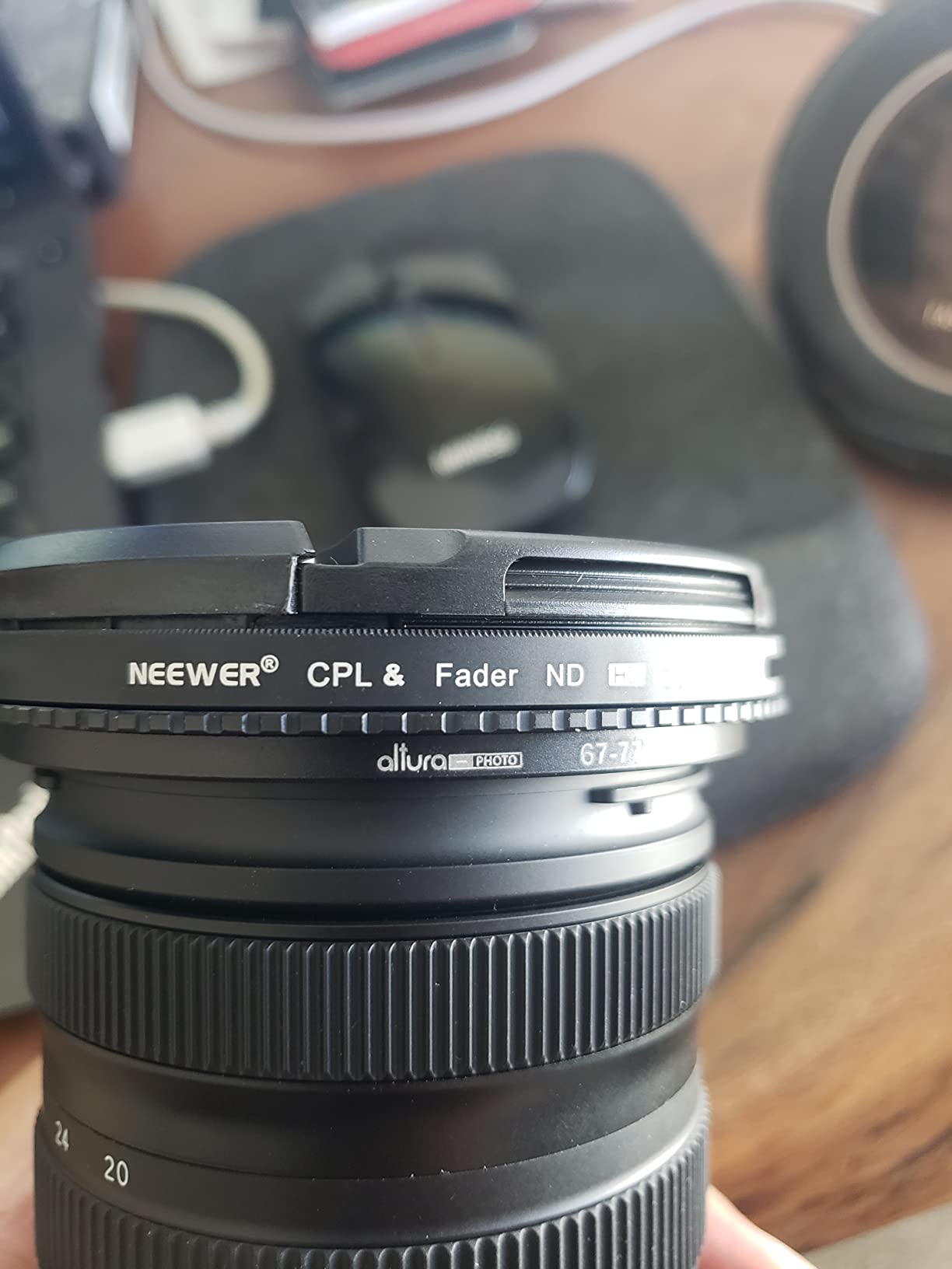 NEEWER 2 in 1 67mm Variable ND Filter ND2-ND32 & CPL Filter (Circular Polarizer) No X Cross / 30 Layer Nano Coated / HD Optical Glass / Ultra Slim Aluminum Alloy Frame / Water Resistant / Scratch Resistant customer photo 1