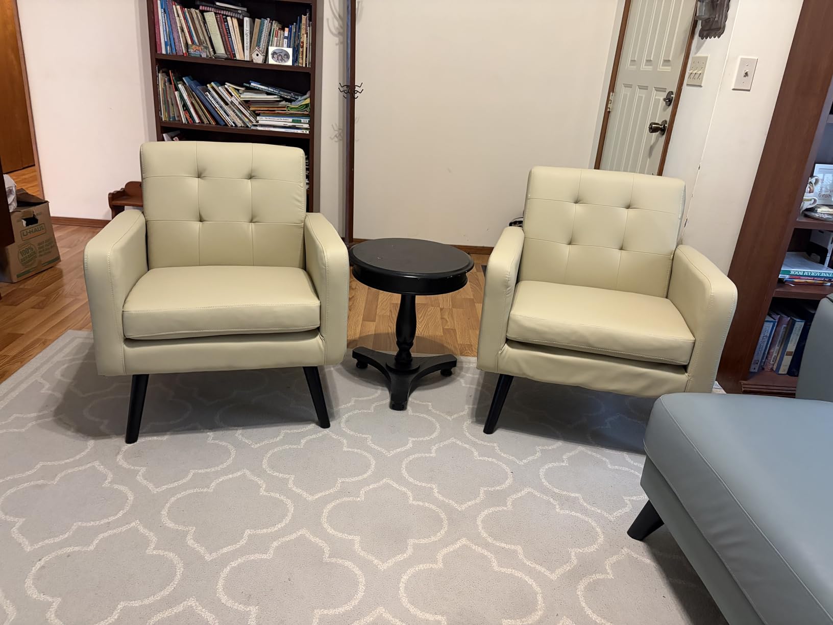 Yaheetech Mid-Century Accent Chairs, Modern Upholstered Living Room Chair, Cozy Armchair Button Tufted Back and Wood Legs for Bedroom/Office/Cafe, Set of 2, Navy Blue customer photo 2