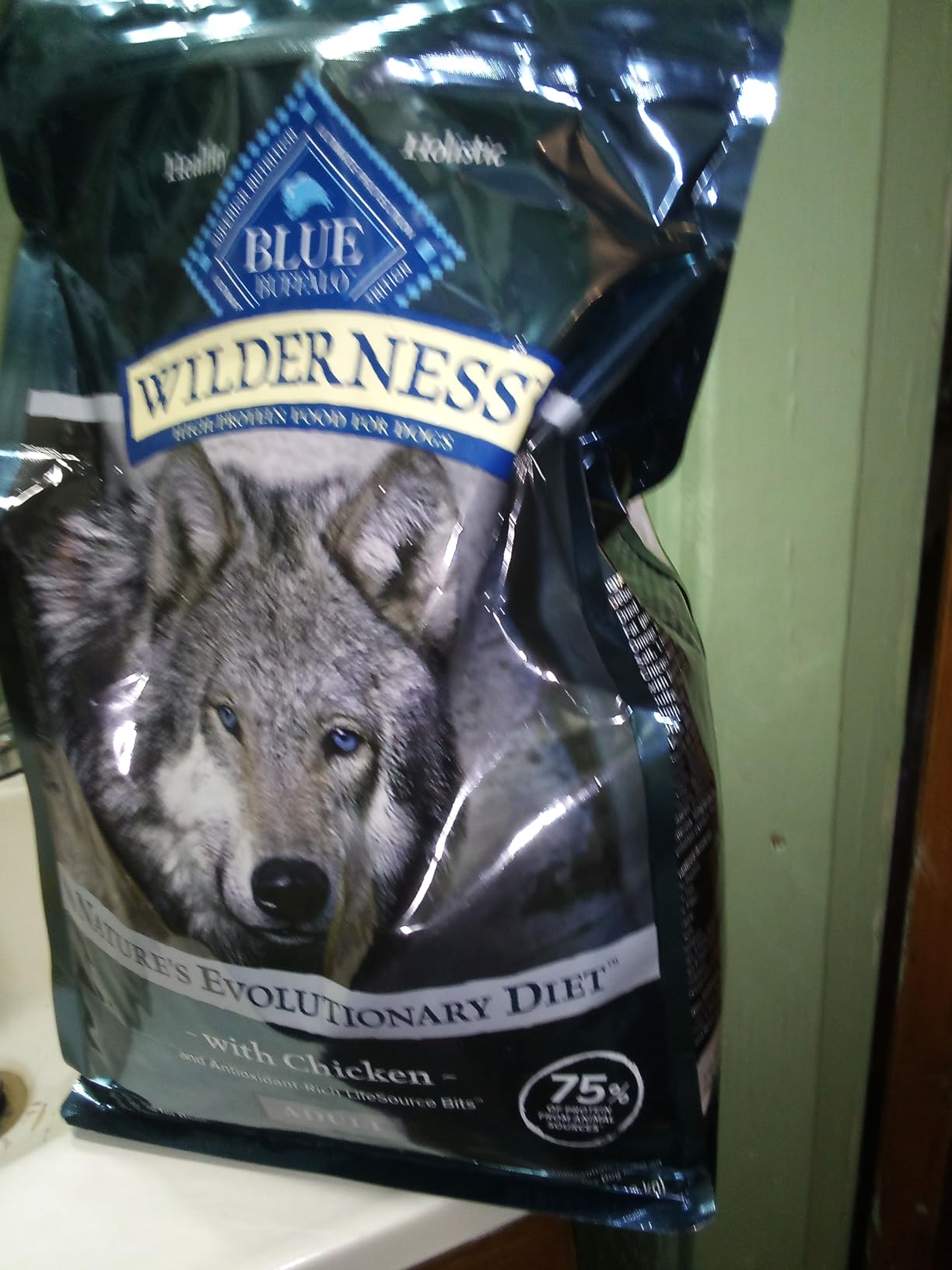 Blue Buffalo Wilderness Chicken Adult Dry Dog Food with Wholesome Grains, 4.5 lbs customer photo 2
