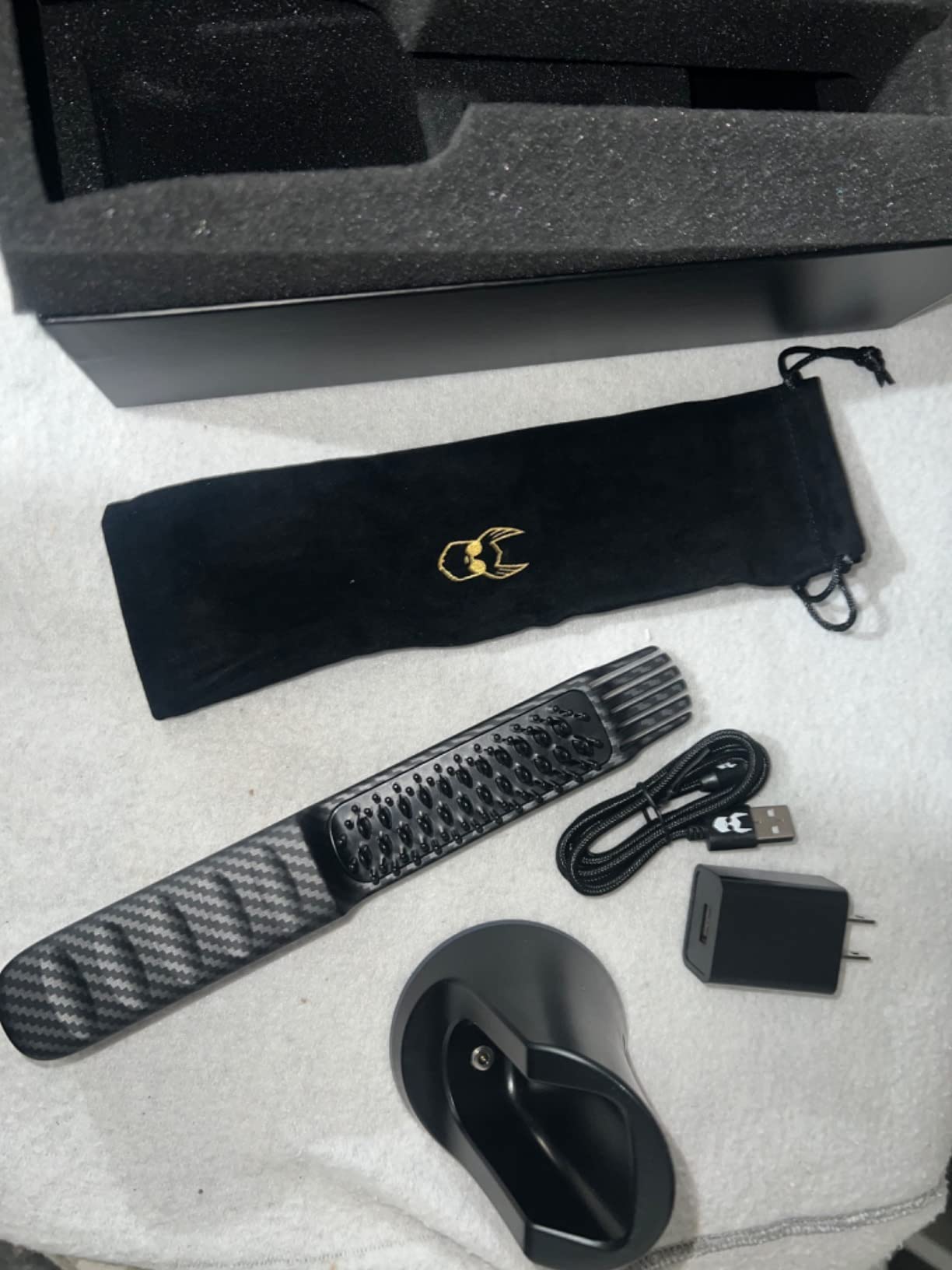 The Beard Struggle Carbon X Heated Beard Brush, Cordless Beard Straightener for Men with Adjustable Temperature 160-200C - Ionic Anti-Frizz Carbon X Technology Beard Straightening Brush customer photo 1