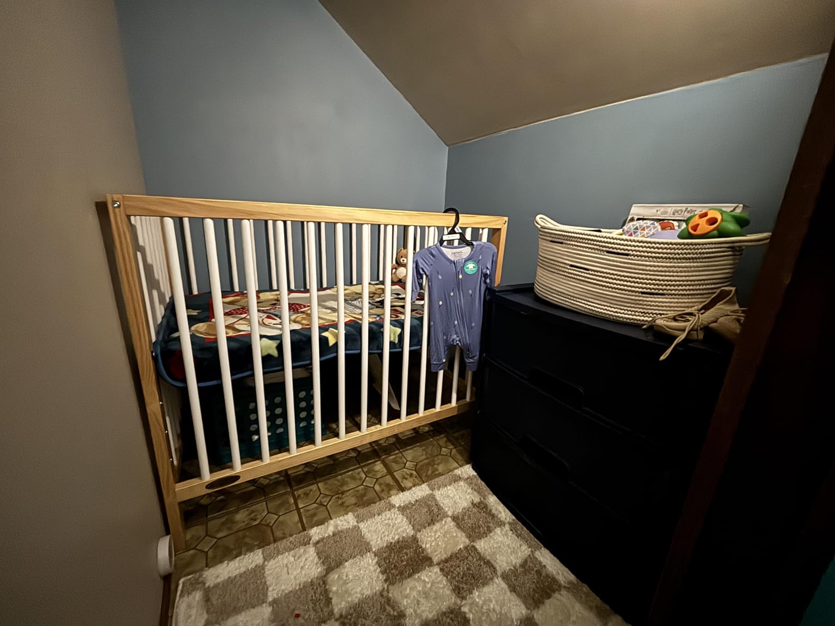 Graco Teddi 4-in-1 Convertible Mini Crib with Bonus Water-Resistant Mattress - GREENGUARD Gold Certified, 2.75-Inch Mattress Included, Small Spaces Crib, Easy 30-Minute Assembly (Driftwood) customer photo 2