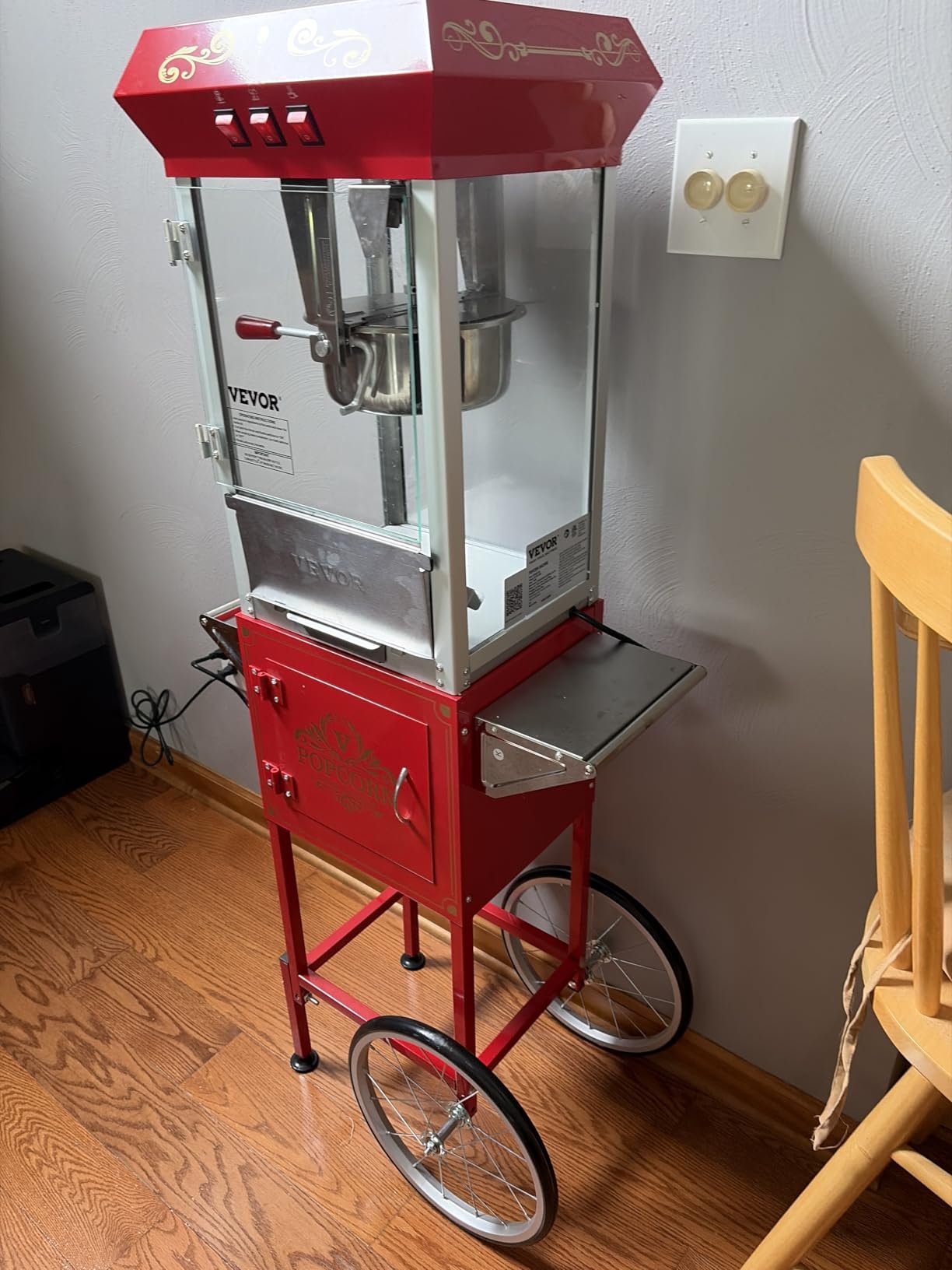 VEVOR Commercial Popcorn Machine, 8 Oz Kettle, 850 W Countertop Popcorn Maker for 48 Cups per Batch, Theater Style Popper with 3-Switch Control Steel Frame Tempered Glass Doors 2 Scoops 2 Spoons, Red customer photo 1