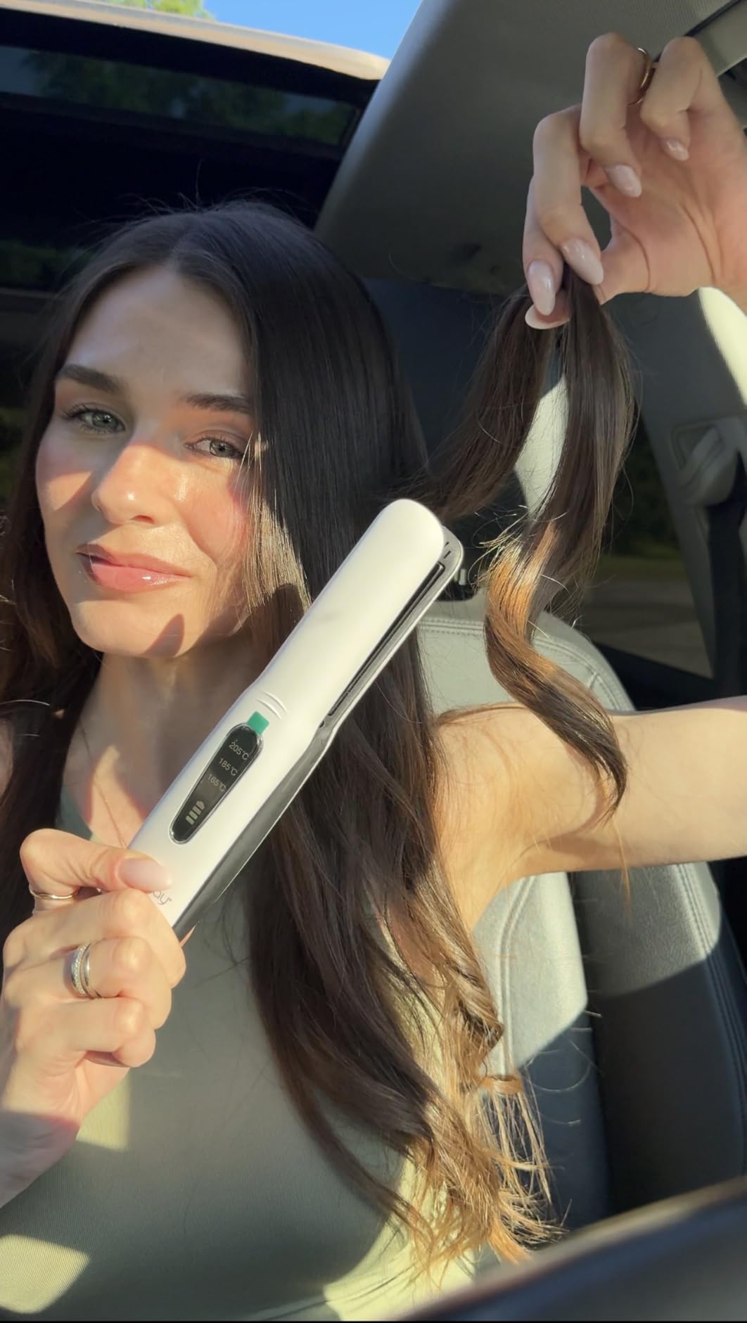 SUNMAY Cordless Hair Straightener, Titanium Portable Straightener for Travel, Dual Voltage Cordless Flat Iron Hair Straightener 2 in 1 with Comb & Clip, Heat-up in Seconds, USB-C Fast Charge customer photo 1