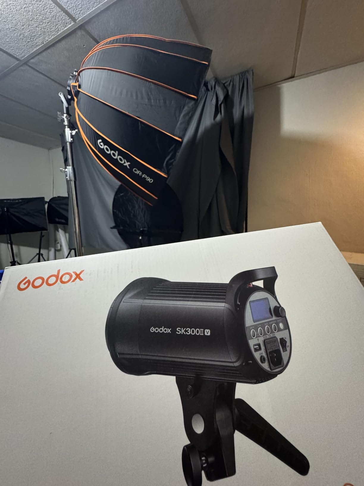 Godox SK400II-V 400Ws Photo Studio Strobe Monolight with Bowens Mount & LED | GN65, 0.1-1.5s Recycle Time, 10W LED Modeling Lamp for Studio Product Photography, Portraits Shooting, 110~120V customer photo 2