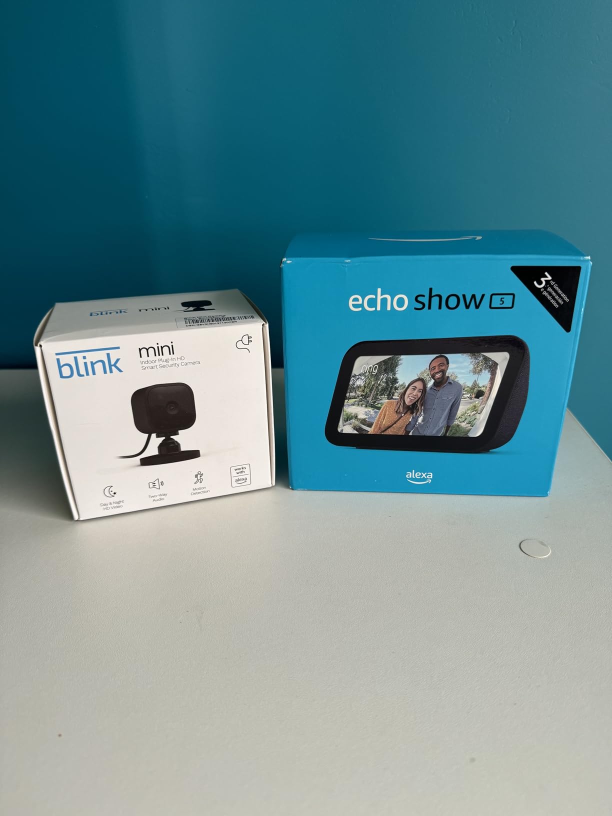 Echo Show 5 (3rd Gen) with Blink Mini | Charcoal customer photo 1