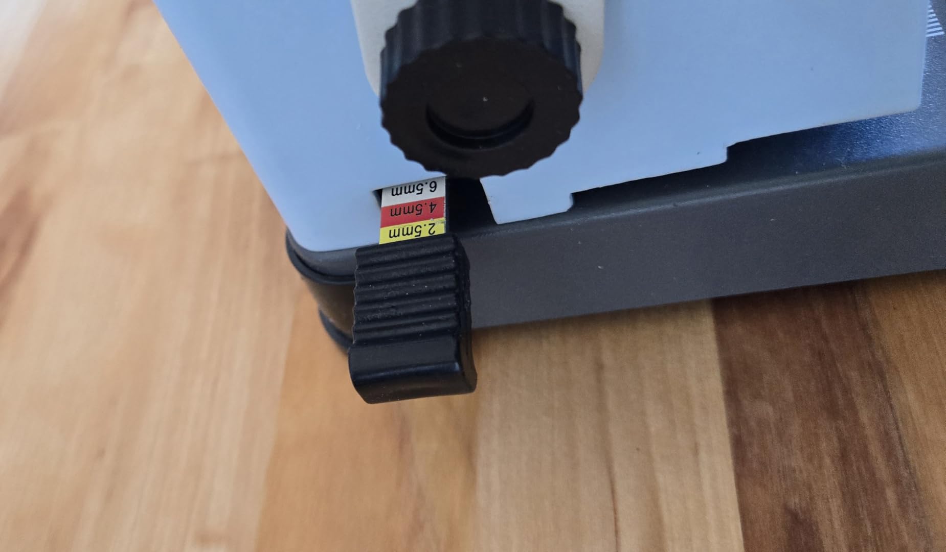 OFFNOVA Wire Binding Machine, 34 Square Punch Holes, 3:1 Pitch, Punch 12 Sheets Bind 120 Sheets, Book Binder with Adjustable Side Margin, Easy to Punch for Letter Size / A4 / A5 customer photo 1