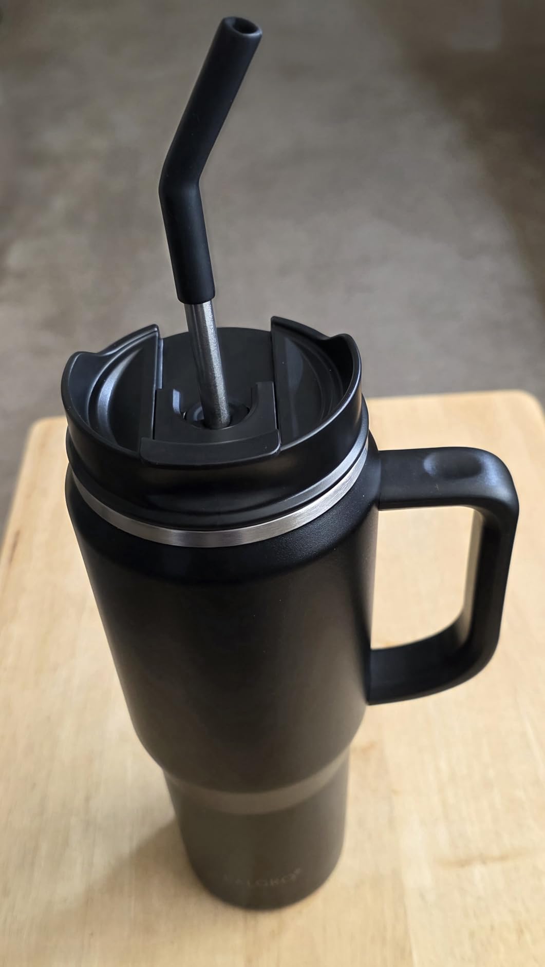 EALGRO 40 oz Tumbler with Handle, Insulated Tumblers with Lid and Straw, Large Metal Sports Water Bottle Jug, Thermal Stainless Steel Travel Coffee Mug Cup, Black customer photo 2