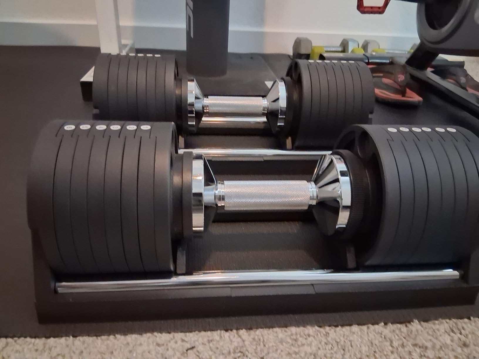 SNODE AD80 Drop Proof 80 lbs Adjustable Dumbbell Set - Adjustable Weights with Cast Iron Plates and Cradle, Knurled Handle, Fast Adjust, Compact Home Gym Equipment for Bench & Press customer photo 2