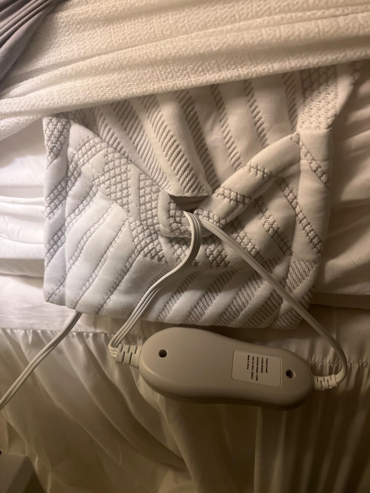 Electric Heated Mattress Pad Queen Size Dual Control Bed Warmer, Deep Pocket, Side Storage Pouch for Controller, Machine Washable, 3D Air Layer Fabric, 60