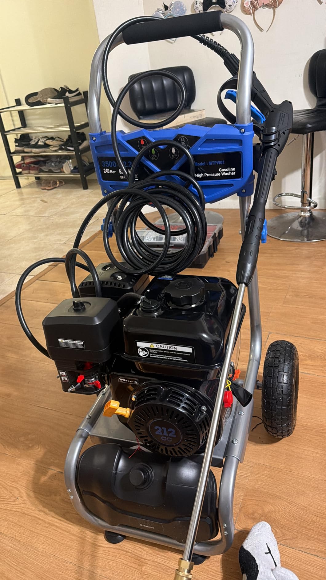 3500PSI Gas Pressure Washer, 2.3GPM Gas Powered High Pressure Washer with 209CC Engine, 4 Adjustable Nozzles, 25 ft High Pressure Hose for Cleaning Walls, Terraces, Vehicles, Garden (Blue) customer photo 2