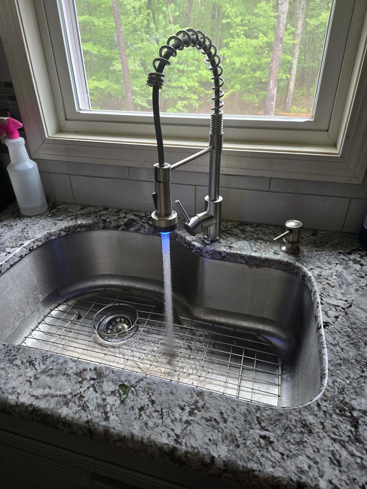 Touchless Kitchen Faucet with Pull Down Sprayer LED Light Single Handle Kitchen Sink Faucet Motion Sensor Smart Hands-Free, Stainless Steel Brushed Nickel 1080SN customer photo 1