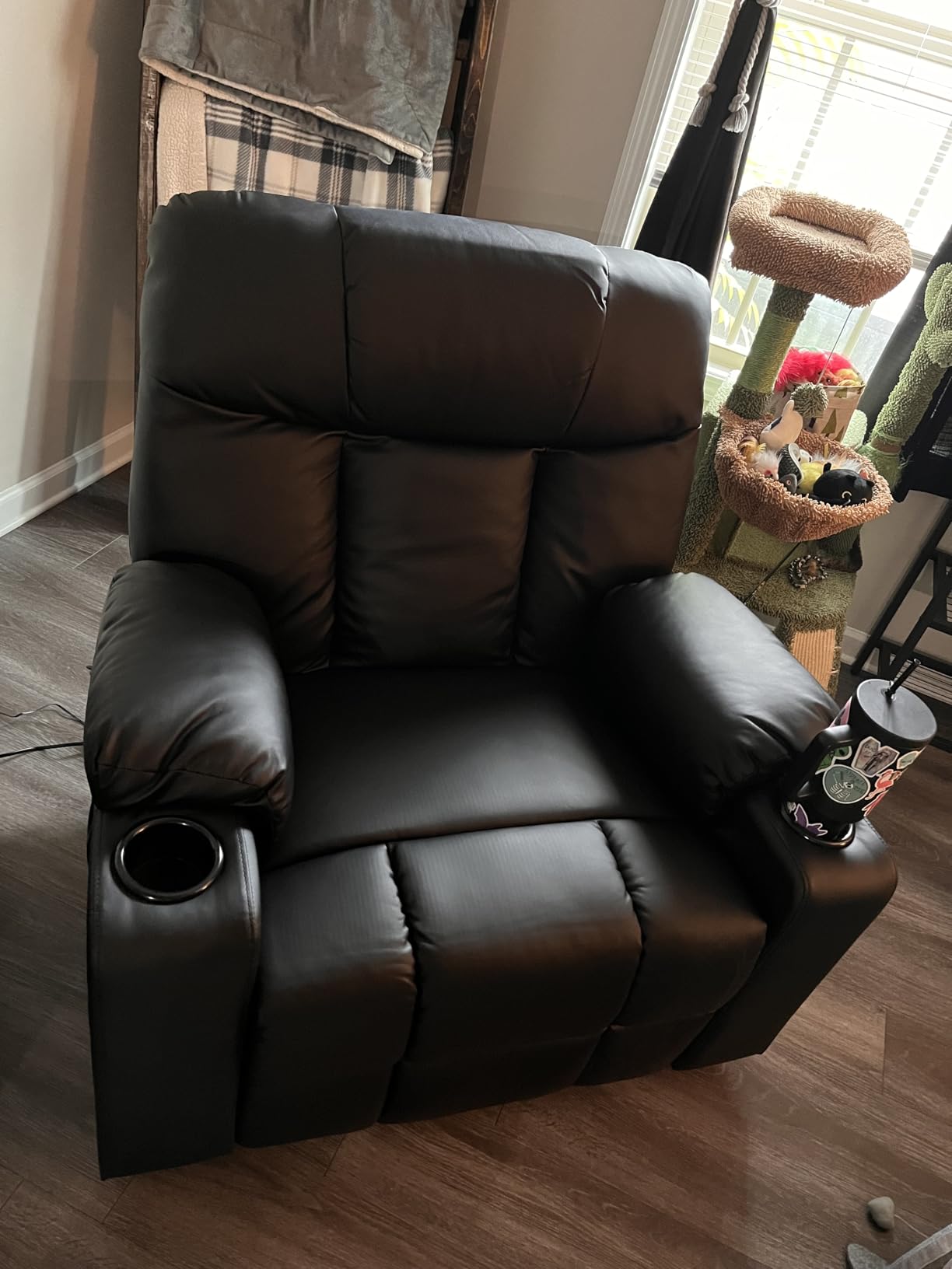Bonzy Home Extra Wide Lift Chair with Heat and Massage, Faux Leather Power Lift Recliner Massage Chair for Adults Elderly, Upholstered Recliner with 2 Cup Holders, Side Pocket customer photo 2