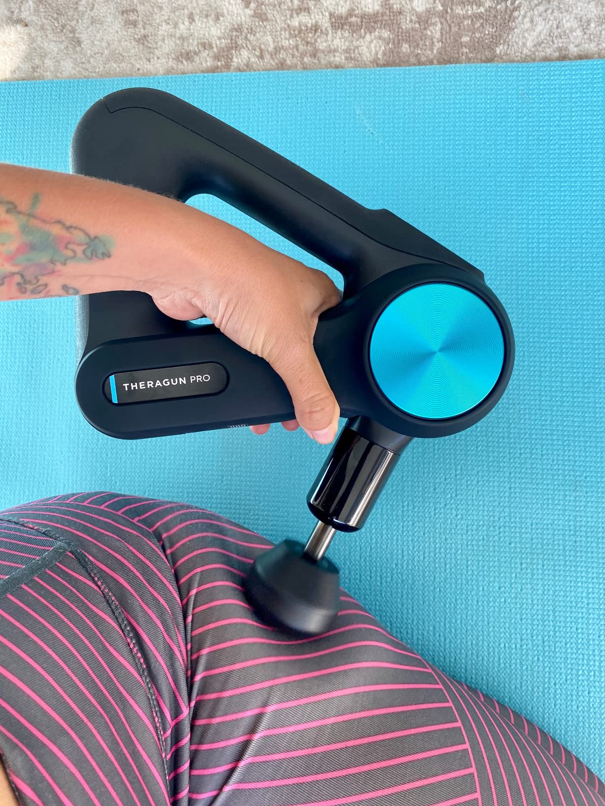 Therabody Theragun PRO Plus - 6-in-1 Deep Tissue Percussion Massage Gun, Handheld Personal Massager for Full Body Pain Relief & Muscle Tension with Biometric Breathwork, Vibration & Heated Attachments customer photo 2