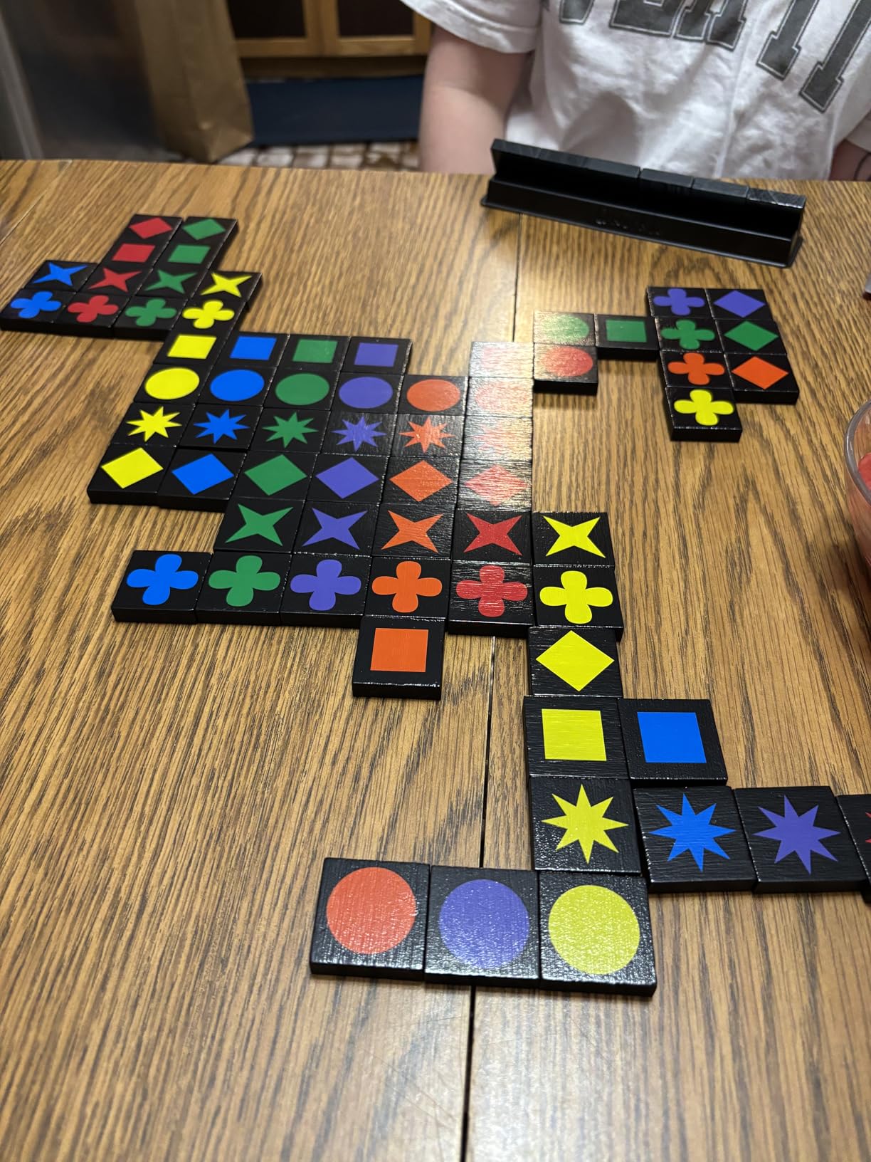 MindWare Qwirkle with Trays Board Game for Kids Ages 6+ Strategy Tile Game for Family Game Night 2-4 Players with 108 Wooden Tiles and 4 Trays customer photo 1
